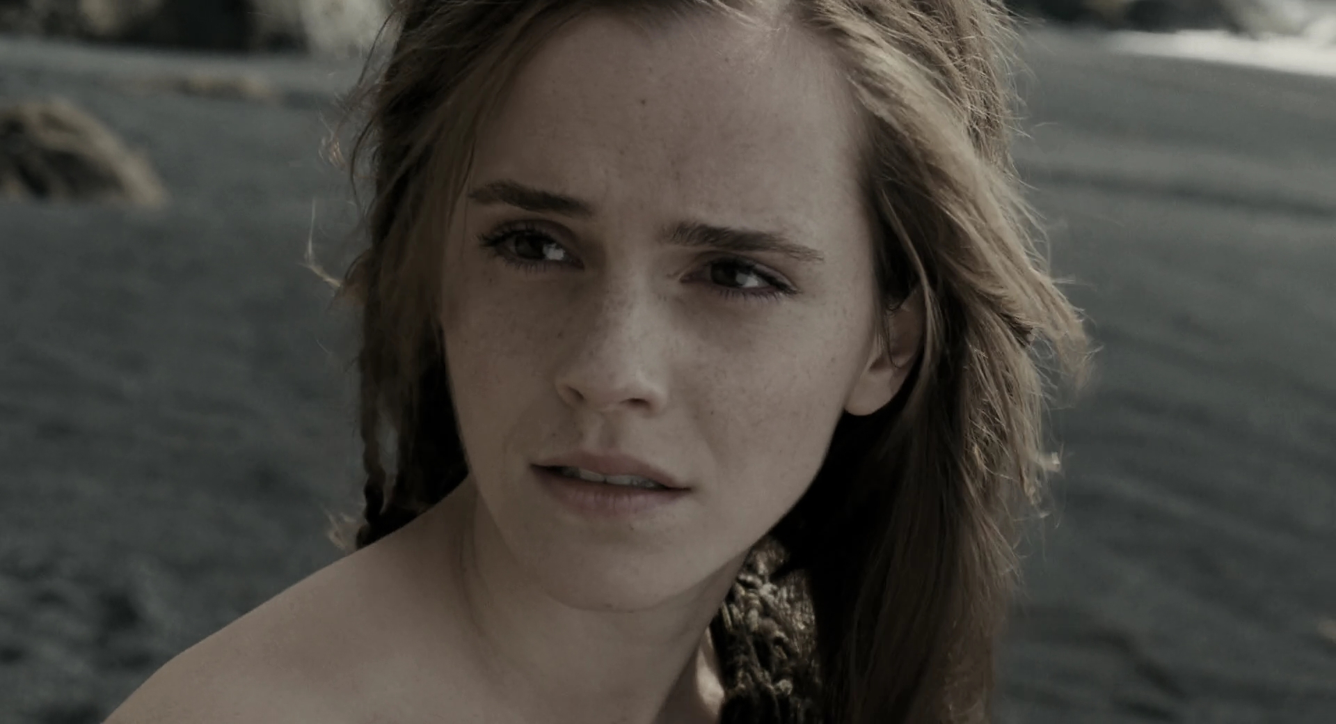 EmmaWatsonFan-dot-nl_Noah5282.jpg