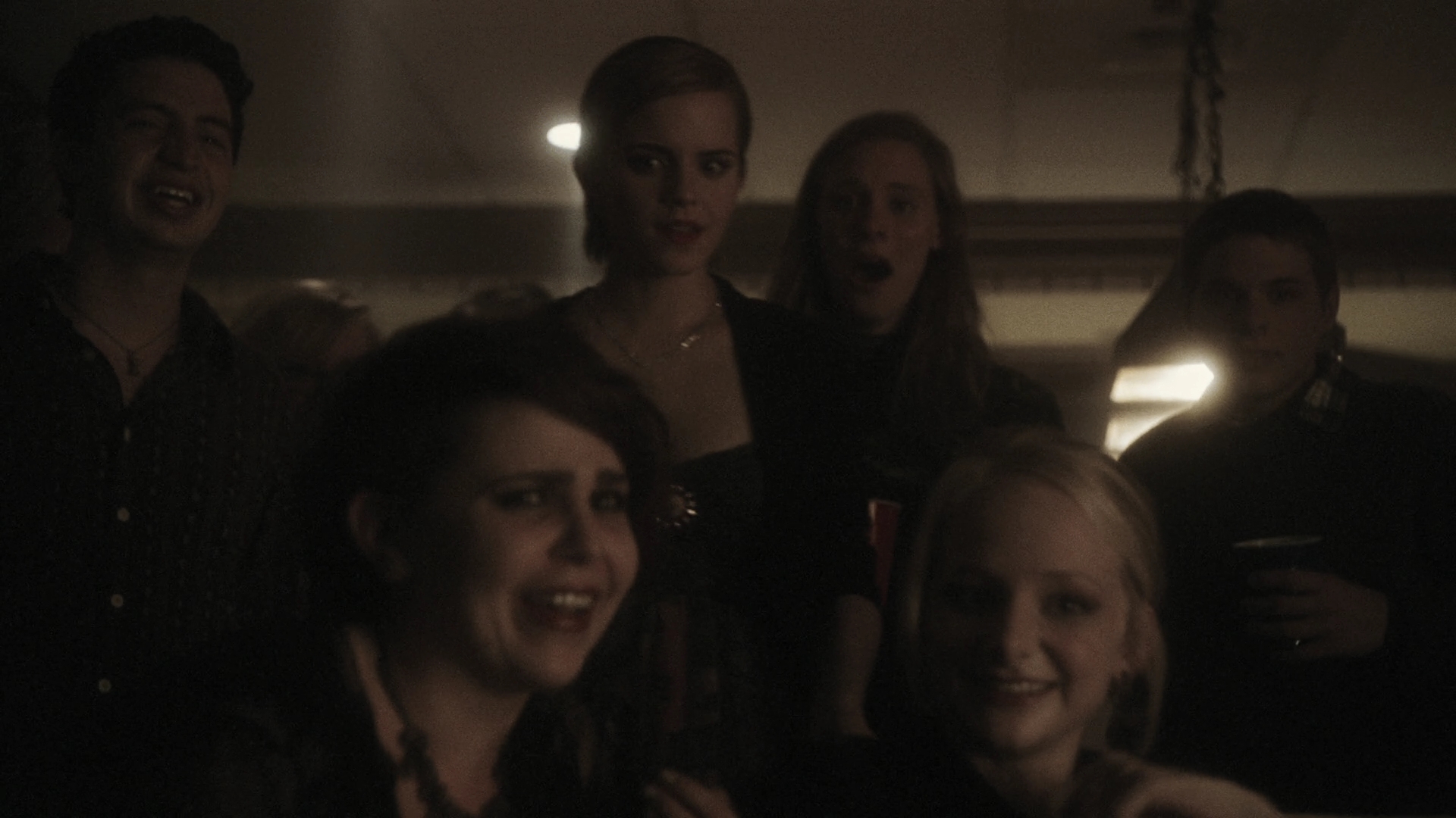 EmmaWatonFan-dot-nl_ThePerksOfBeingAWallflower1296.jpg EmmaWatonFan-dot-nl_ThePerksOfBeingAWallflower1296.jpg