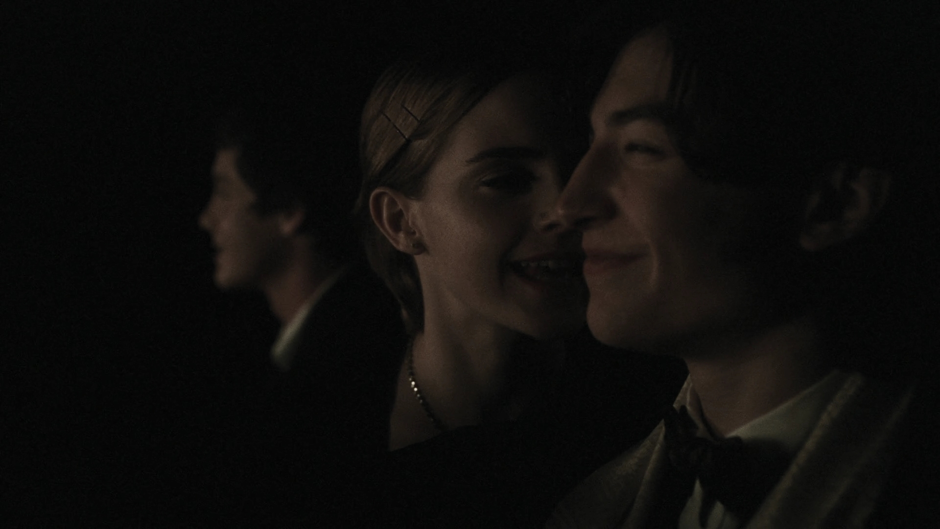 EmmaWatonFan-dot-nl_ThePerksOfBeingAWallflower1572.jpg