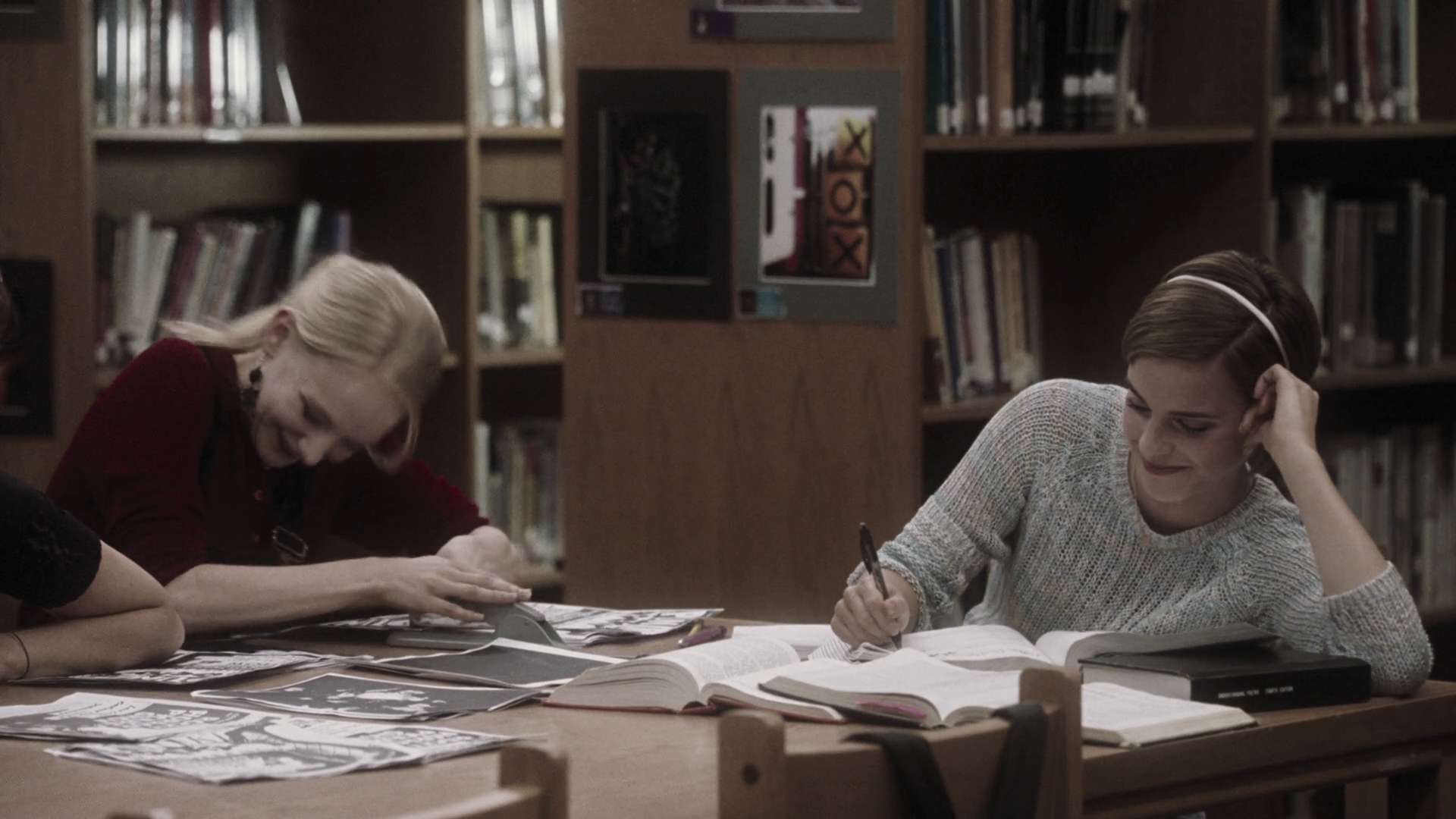 EmmaWatonFan-dot-nl_ThePerksOfBeingAWallflower1731.jpg EmmaWatonFan-dot-nl_ThePerksOfBeingAWallflower1731.jpg