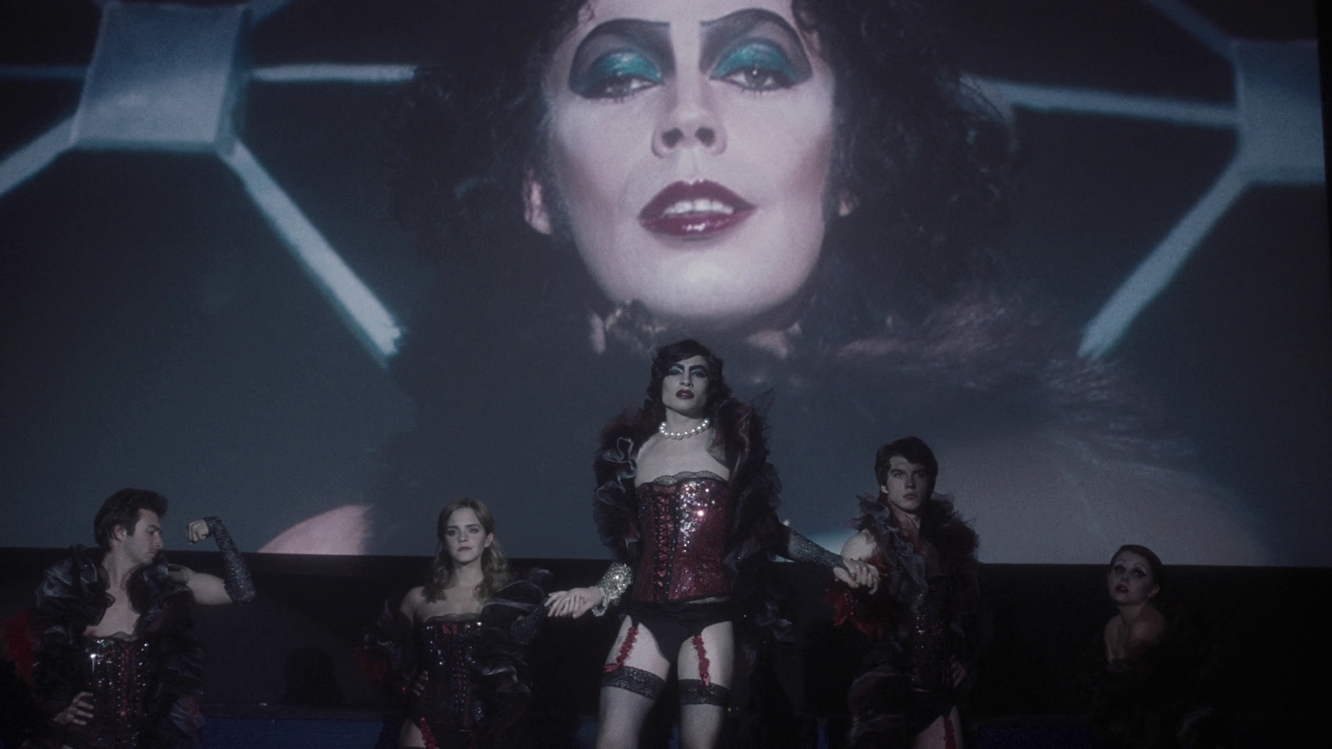 EmmaWatonFan-dot-nl_ThePerksOfBeingAWallflower1860.jpg EmmaWatonFan-dot-nl_ThePerksOfBeingAWallflower1860.jpg