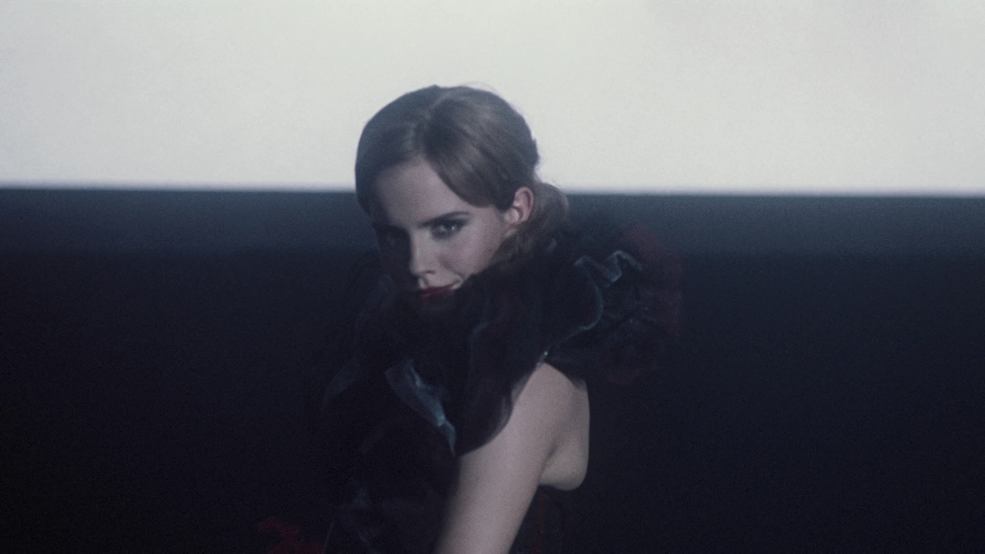 EmmaWatonFan-dot-nl_ThePerksOfBeingAWallflower1904.jpg EmmaWatonFan-dot-nl_ThePerksOfBeingAWallflower1904.jpg