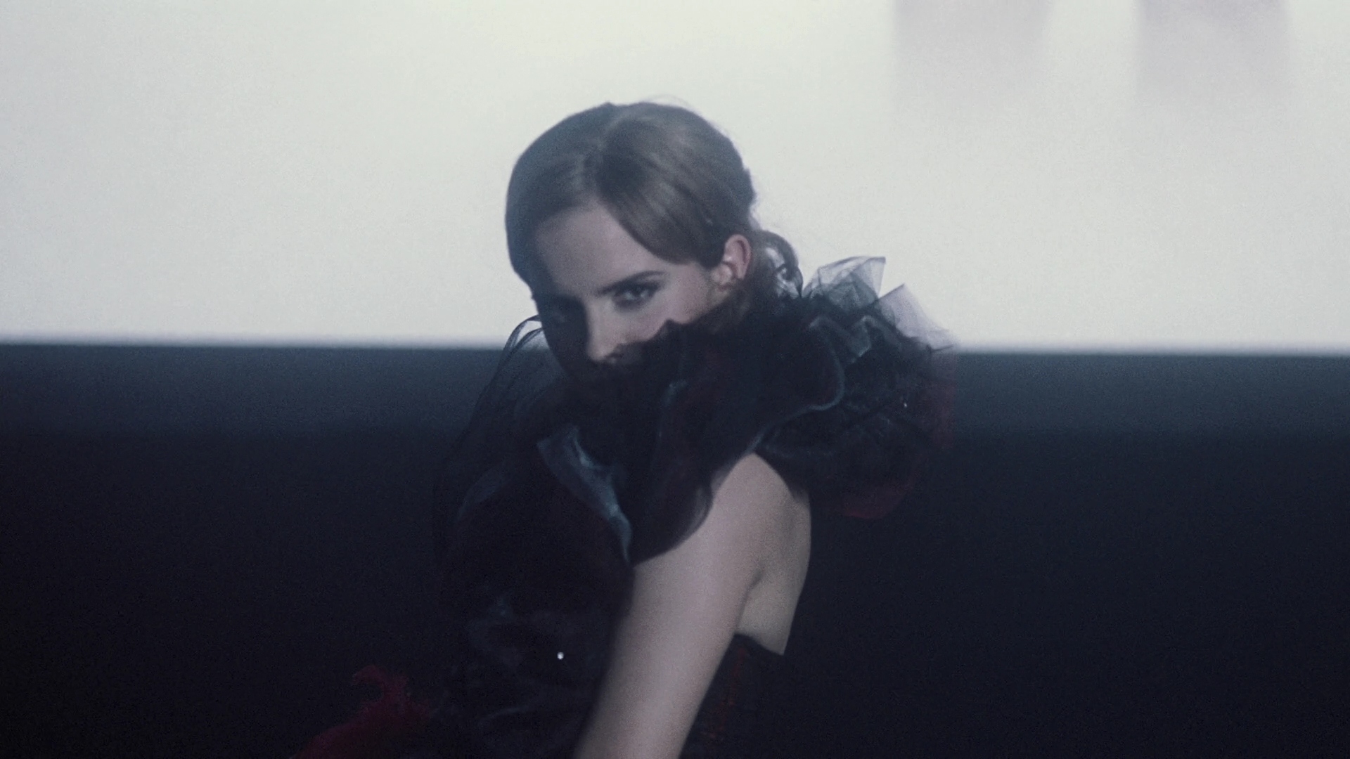 EmmaWatonFan-dot-nl_ThePerksOfBeingAWallflower1905.jpg EmmaWatonFan-dot-nl_ThePerksOfBeingAWallflower1905.jpg