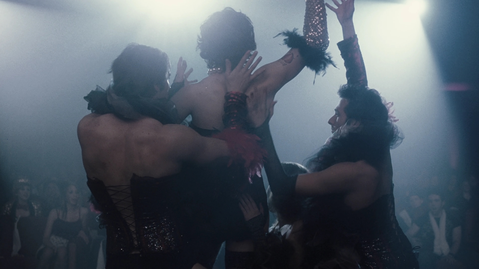 EmmaWatonFan-dot-nl_ThePerksOfBeingAWallflower1915.jpg EmmaWatonFan-dot-nl_ThePerksOfBeingAWallflower1915.jpg