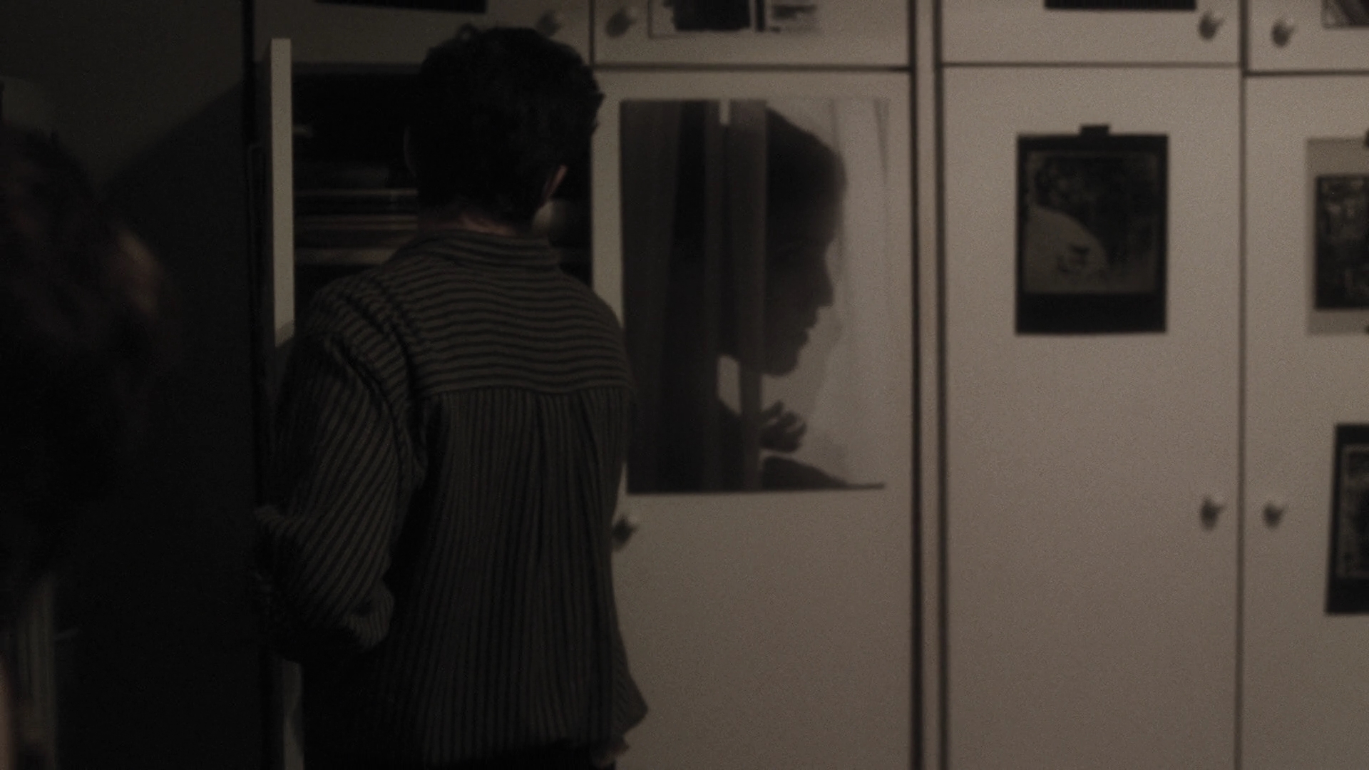 EmmaWatonFan-dot-nl_ThePerksOfBeingAWallflower1926.jpg EmmaWatonFan-dot-nl_ThePerksOfBeingAWallflower1926.jpg