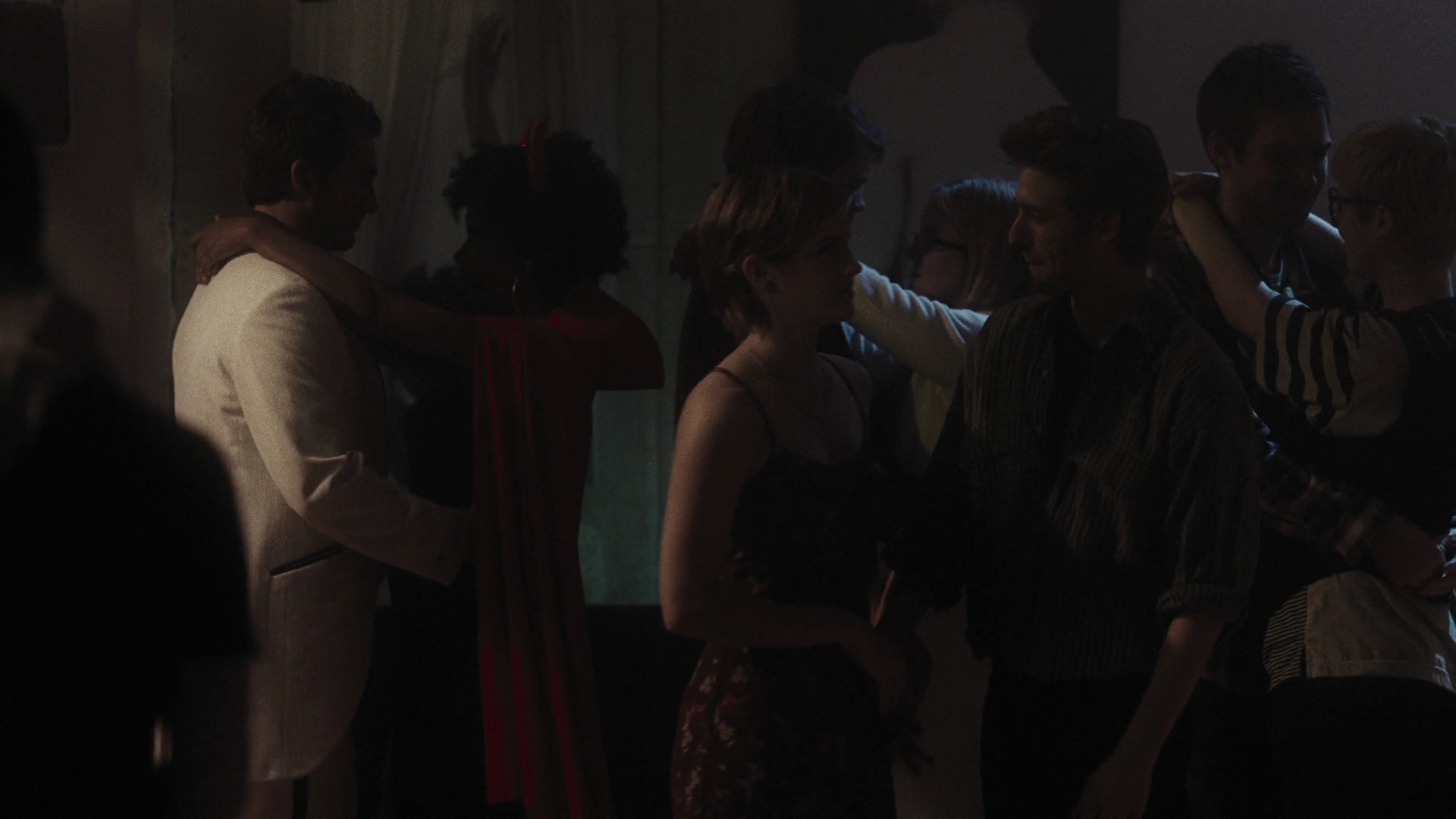 EmmaWatonFan-dot-nl_ThePerksOfBeingAWallflower2075.jpg EmmaWatonFan-dot-nl_ThePerksOfBeingAWallflower2075.jpg