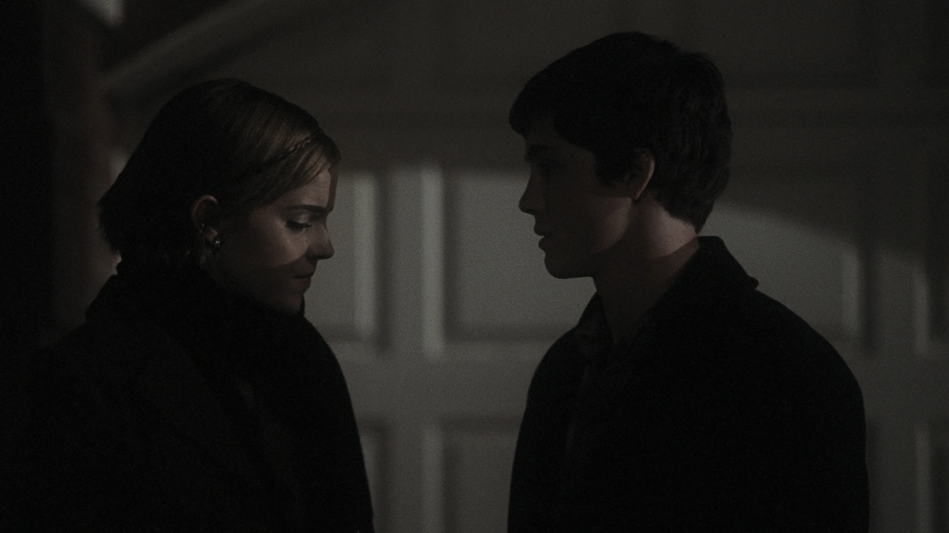 EmmaWatonFan-dot-nl_ThePerksOfBeingAWallflower3016.jpg EmmaWatonFan-dot-nl_ThePerksOfBeingAWallflower3016.jpg