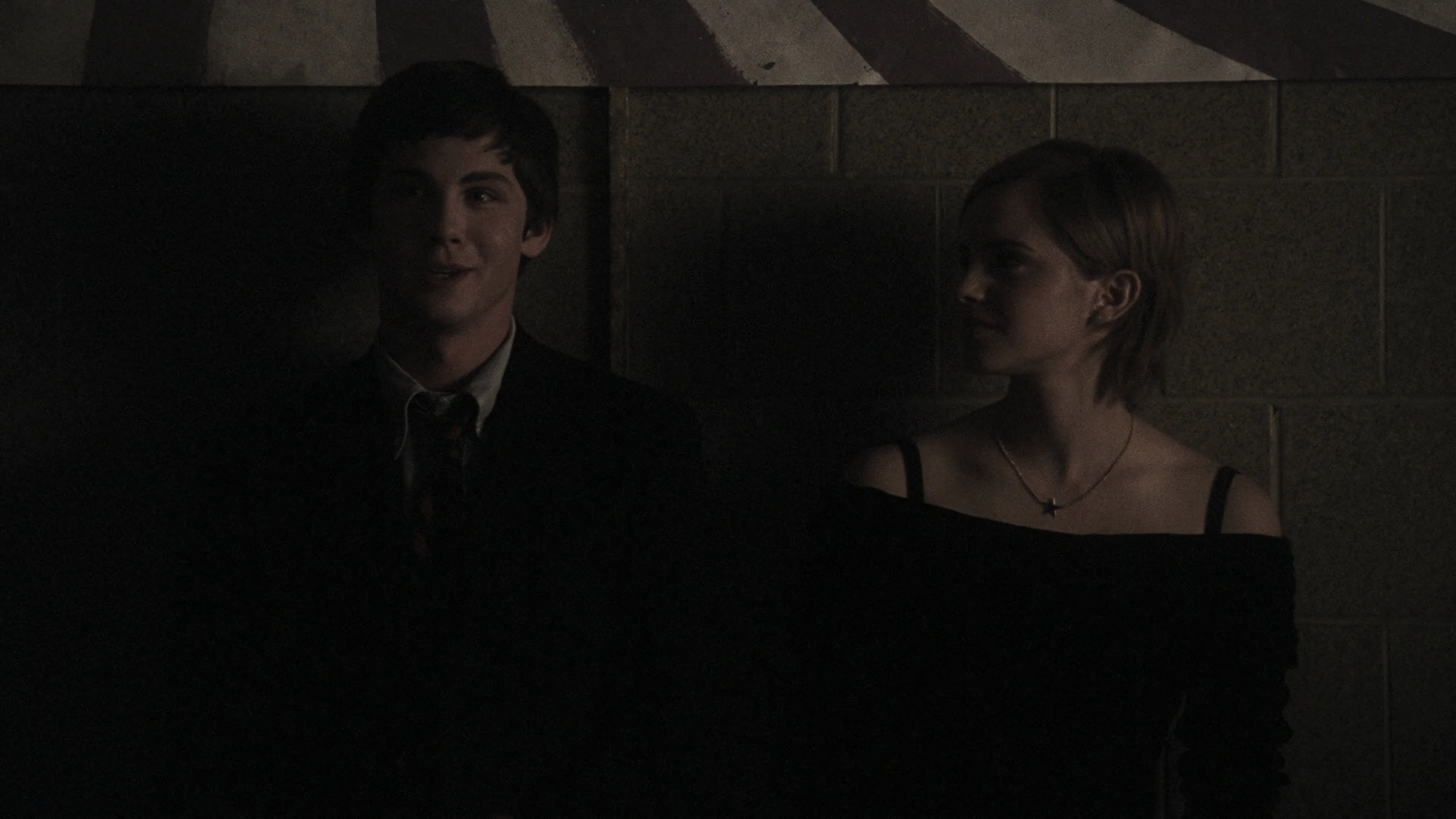 EmmaWatonFan-dot-nl_ThePerksOfBeingAWallflower3439.jpg