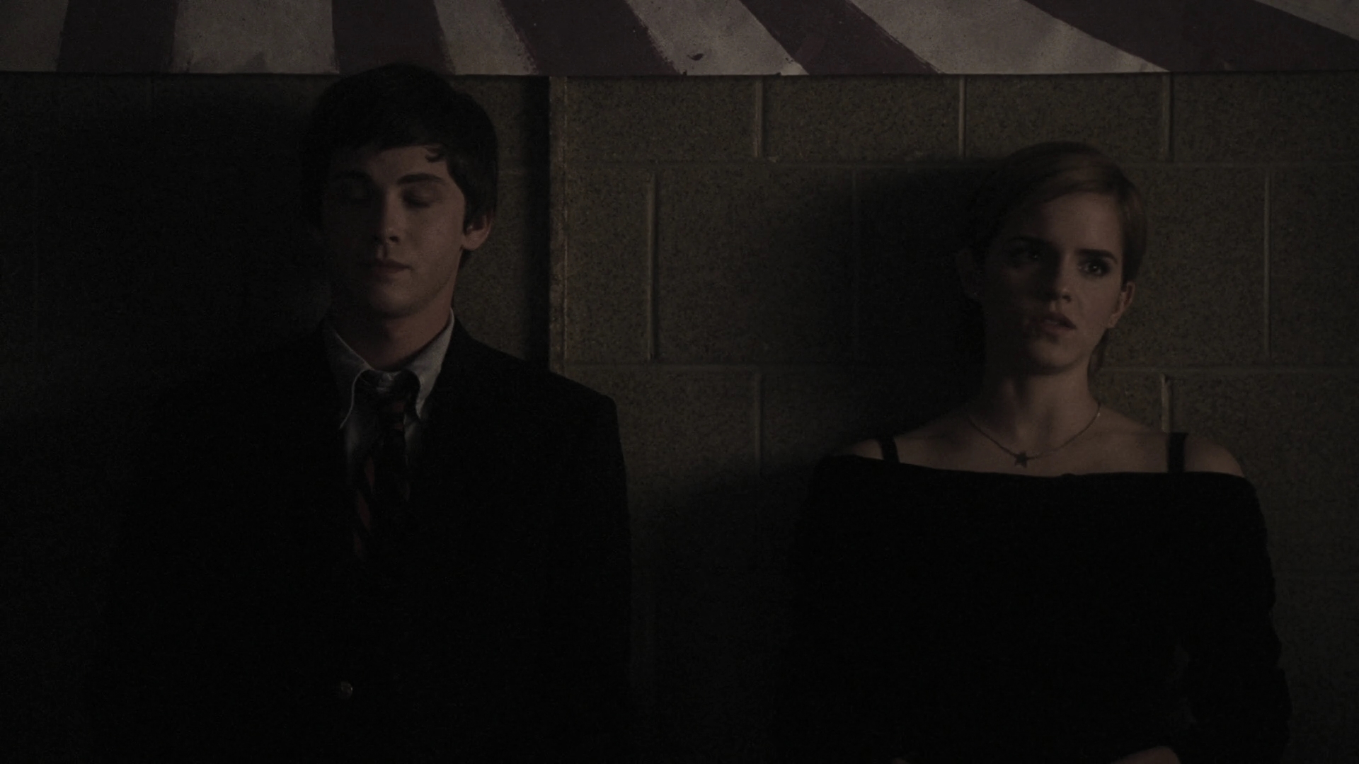 EmmaWatonFan-dot-nl_ThePerksOfBeingAWallflower3454.jpg
