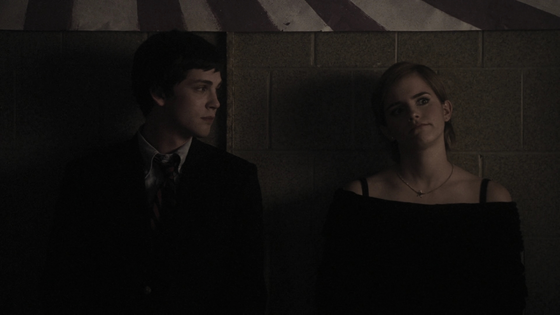 EmmaWatonFan-dot-nl_ThePerksOfBeingAWallflower3455.jpg EmmaWatonFan-dot-nl_ThePerksOfBeingAWallflower3455.jpg