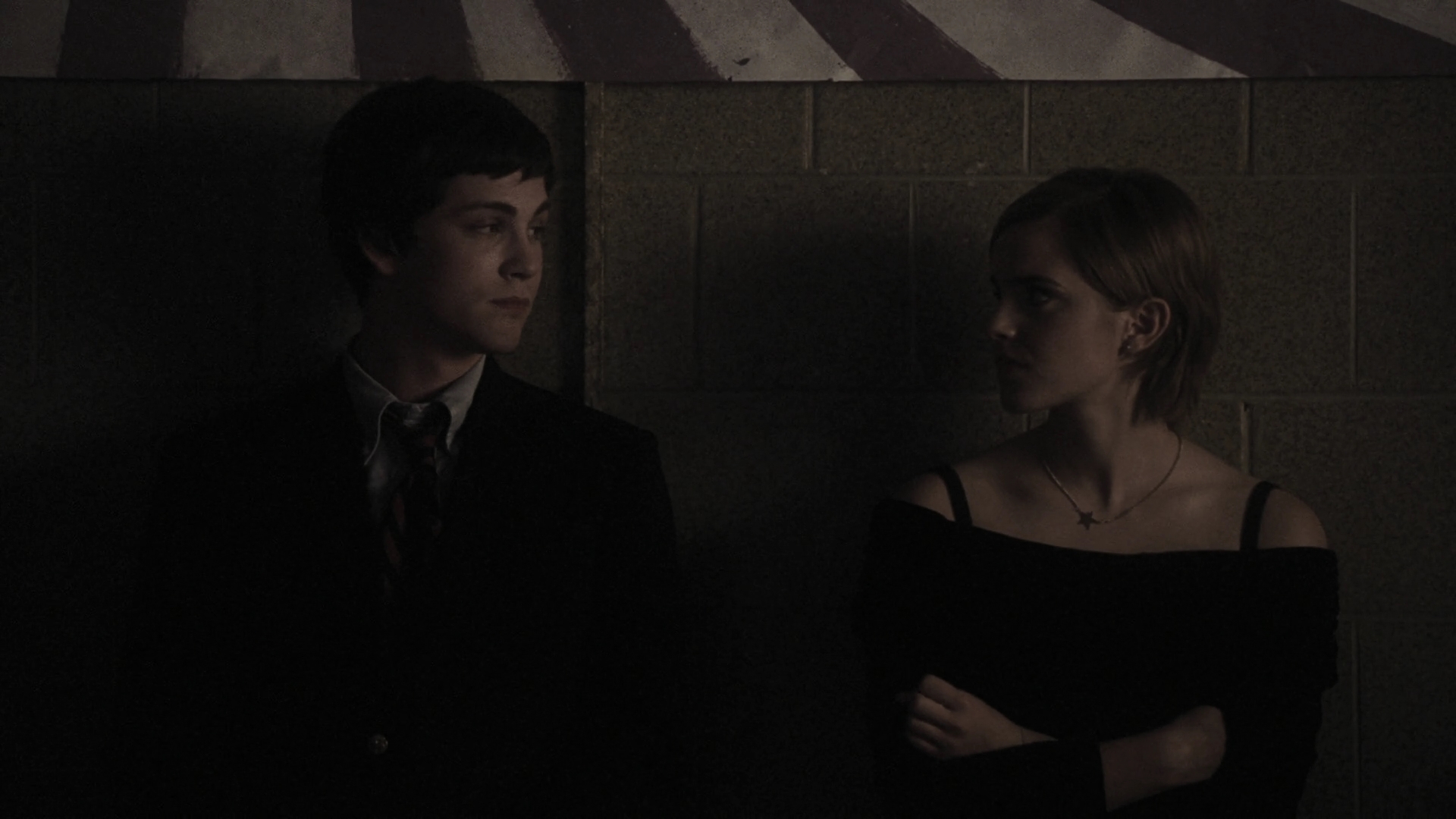EmmaWatonFan-dot-nl_ThePerksOfBeingAWallflower3464.jpg