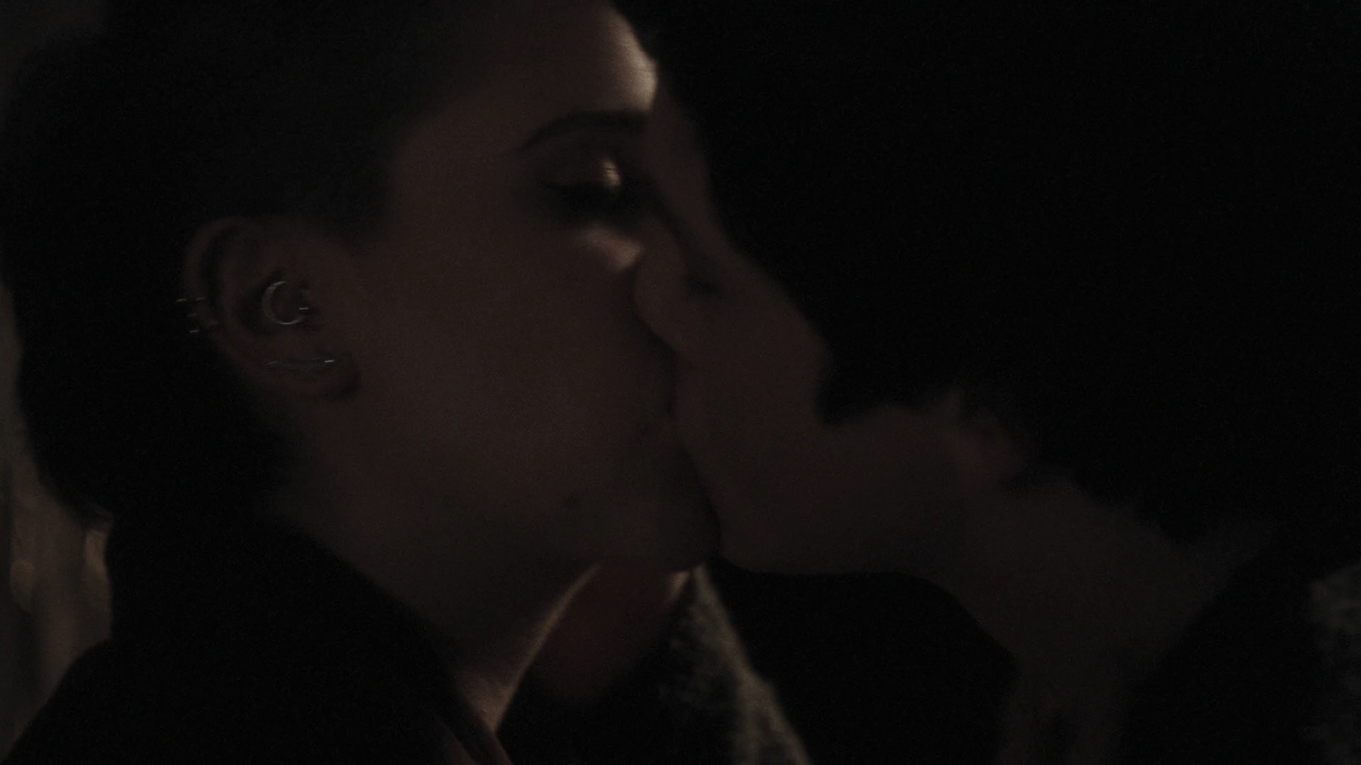 EmmaWatonFan-dot-nl_ThePerksOfBeingAWallflower3712.jpg