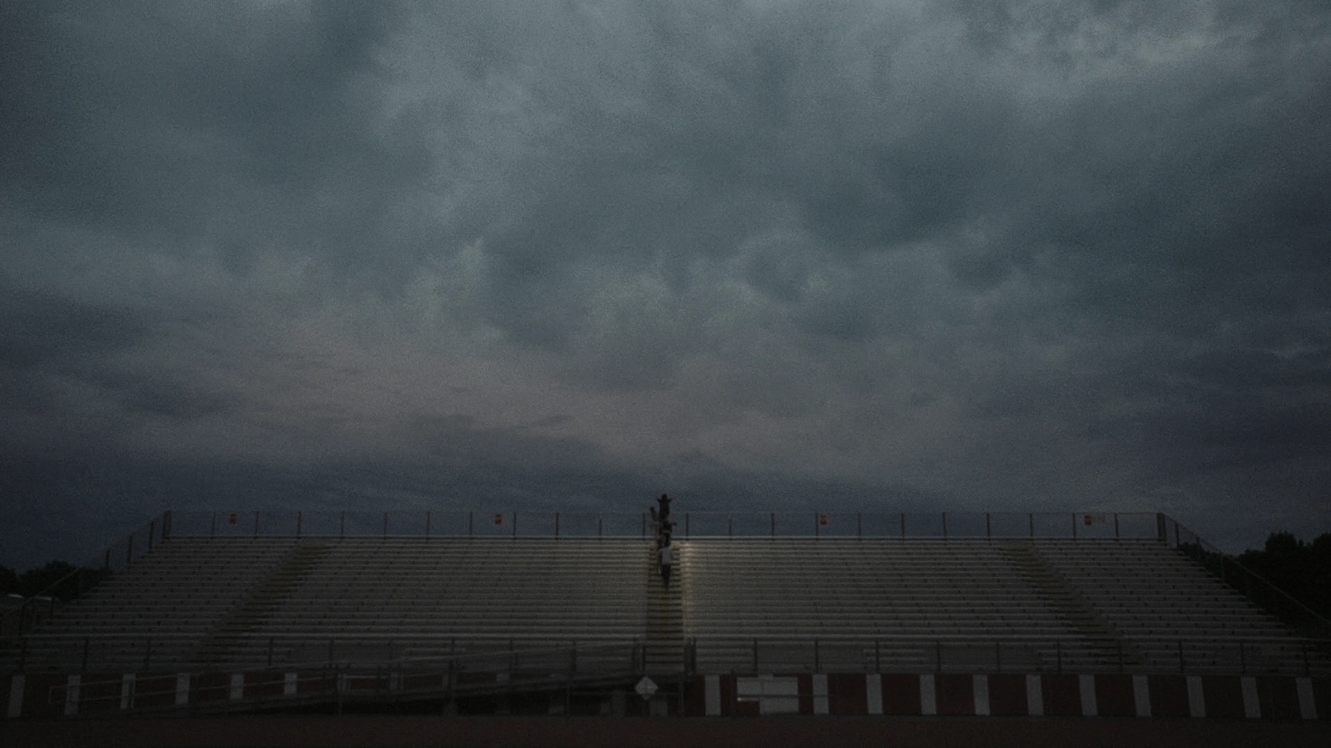 EmmaWatonFan-dot-nl_ThePerksOfBeingAWallflower4756.jpg