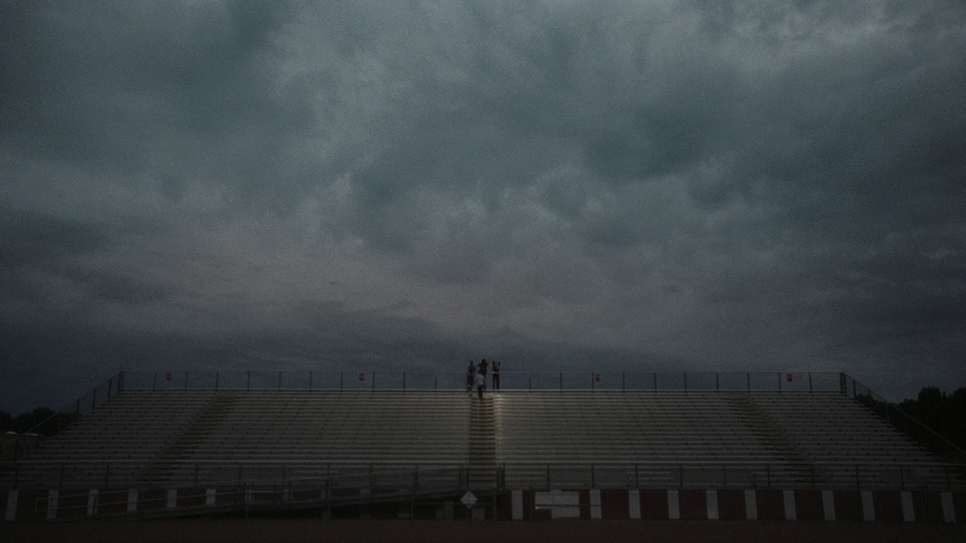 EmmaWatonFan-dot-nl_ThePerksOfBeingAWallflower4759.jpg EmmaWatonFan-dot-nl_ThePerksOfBeingAWallflower4759.jpg