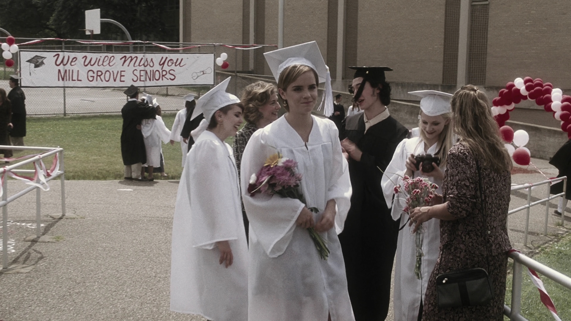 EmmaWatonFan-dot-nl_ThePerksOfBeingAWallflower4806.jpg EmmaWatonFan-dot-nl_ThePerksOfBeingAWallflower4806.jpg