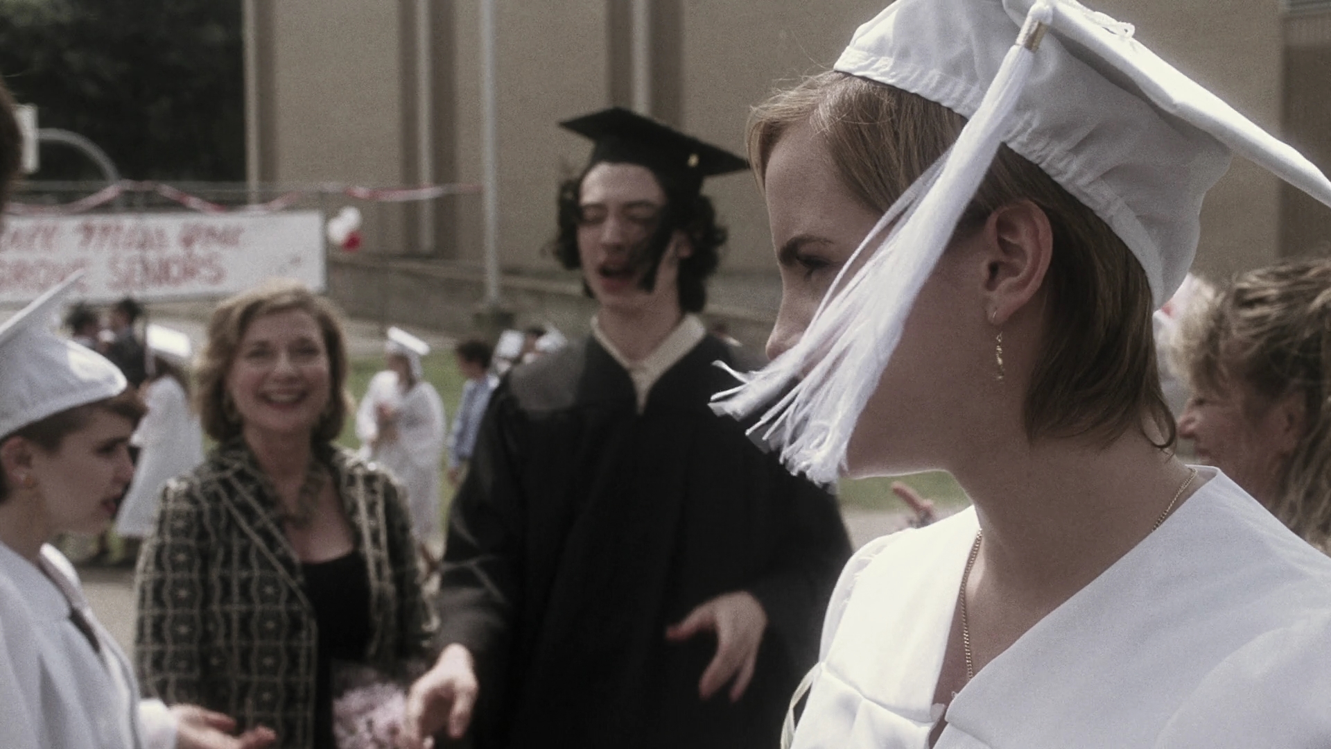 EmmaWatonFan-dot-nl_ThePerksOfBeingAWallflower4814.jpg EmmaWatonFan-dot-nl_ThePerksOfBeingAWallflower4814.jpg