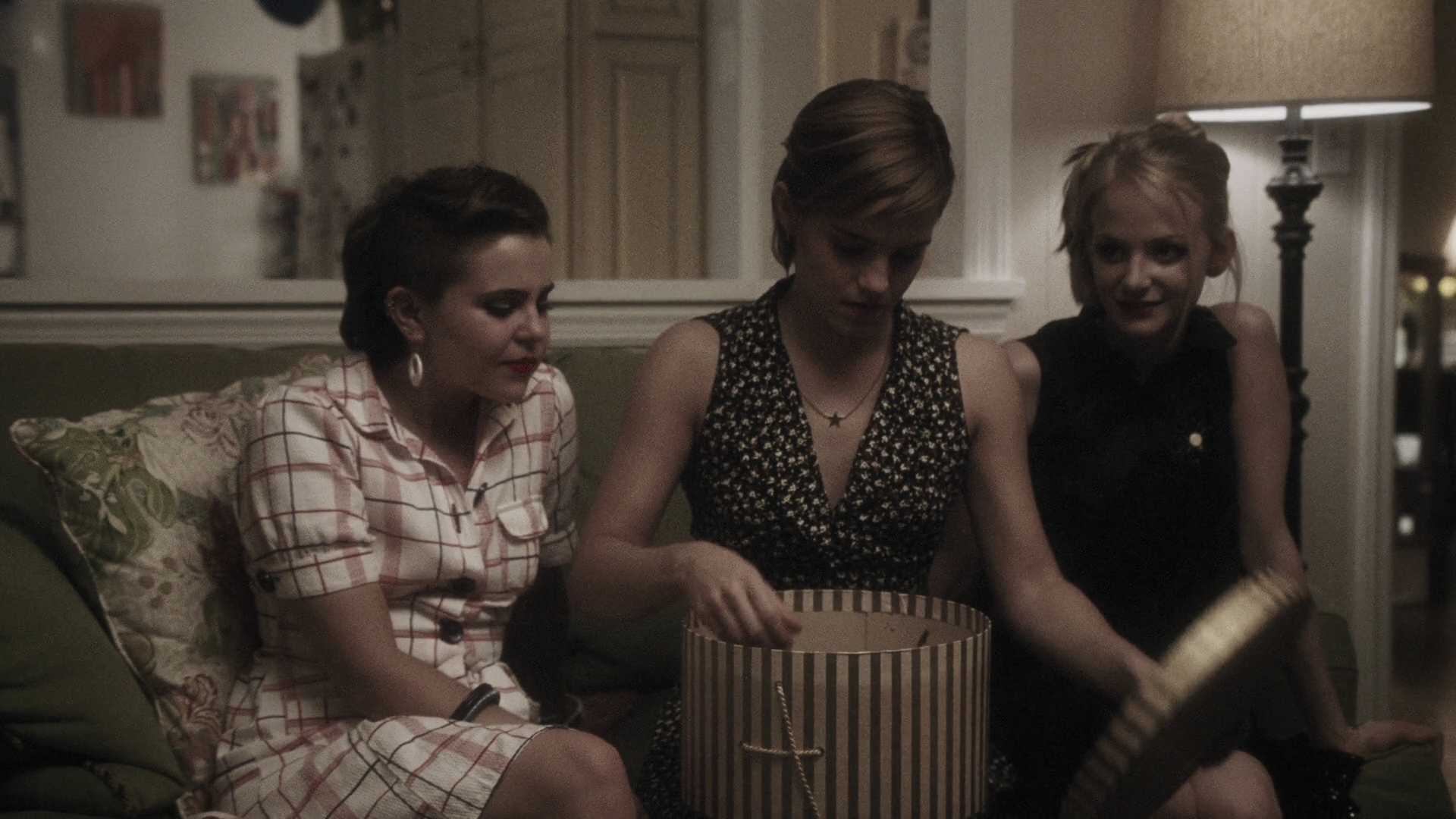 EmmaWatonFan-dot-nl_ThePerksOfBeingAWallflower4843.jpg EmmaWatonFan-dot-nl_ThePerksOfBeingAWallflower4843.jpg