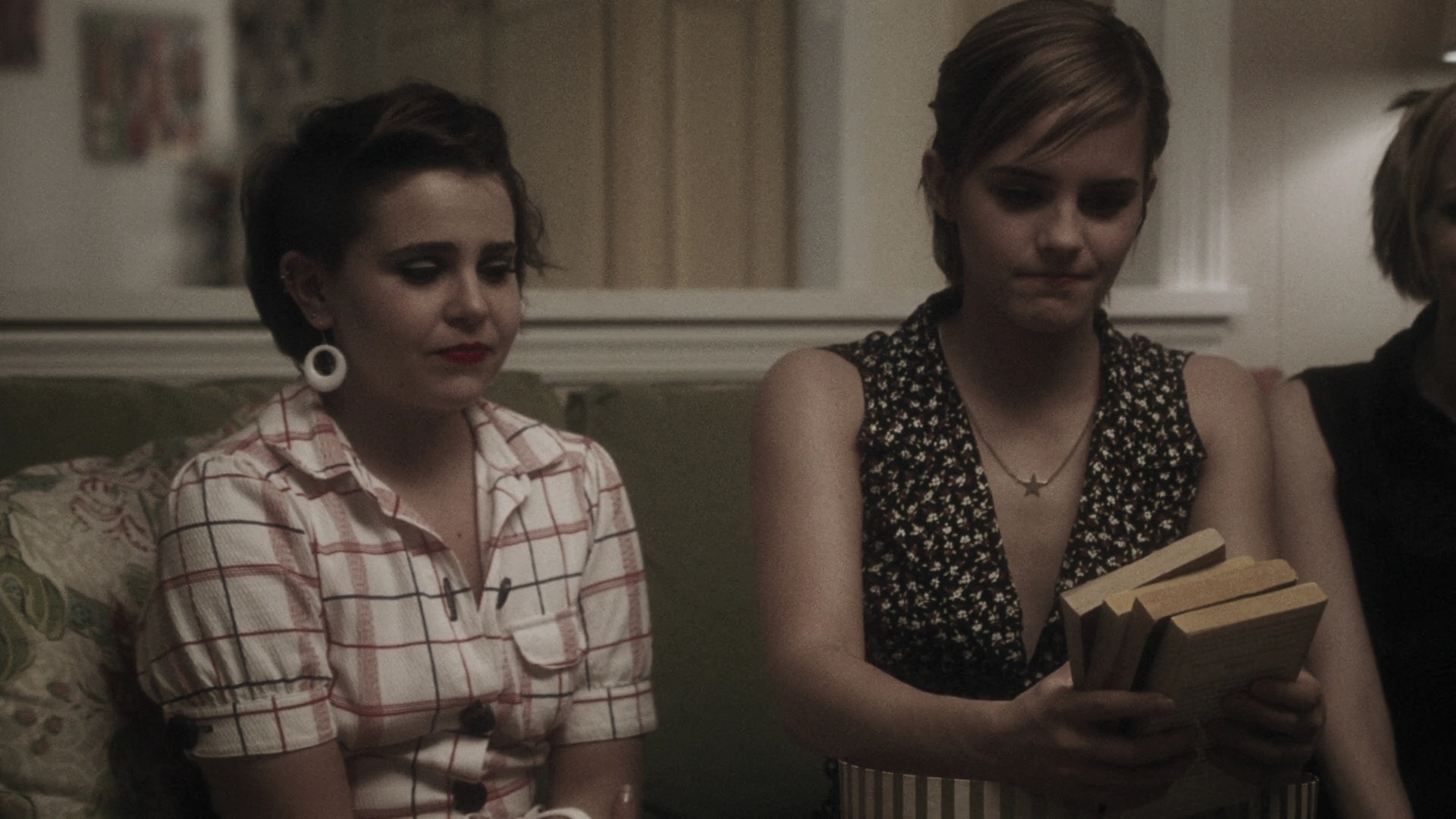 EmmaWatonFan-dot-nl_ThePerksOfBeingAWallflower4854.jpg