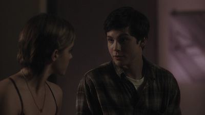 EmmaWatonFan-dot-nl_ThePerksOfBeingAWallflower1975.jpg