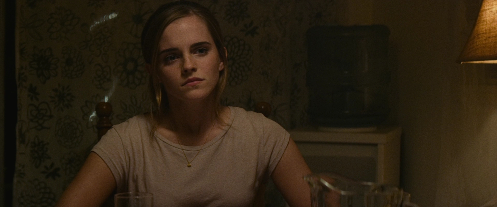 EmmaWatsonFan-dot-nl_TheCircle0284.jpg