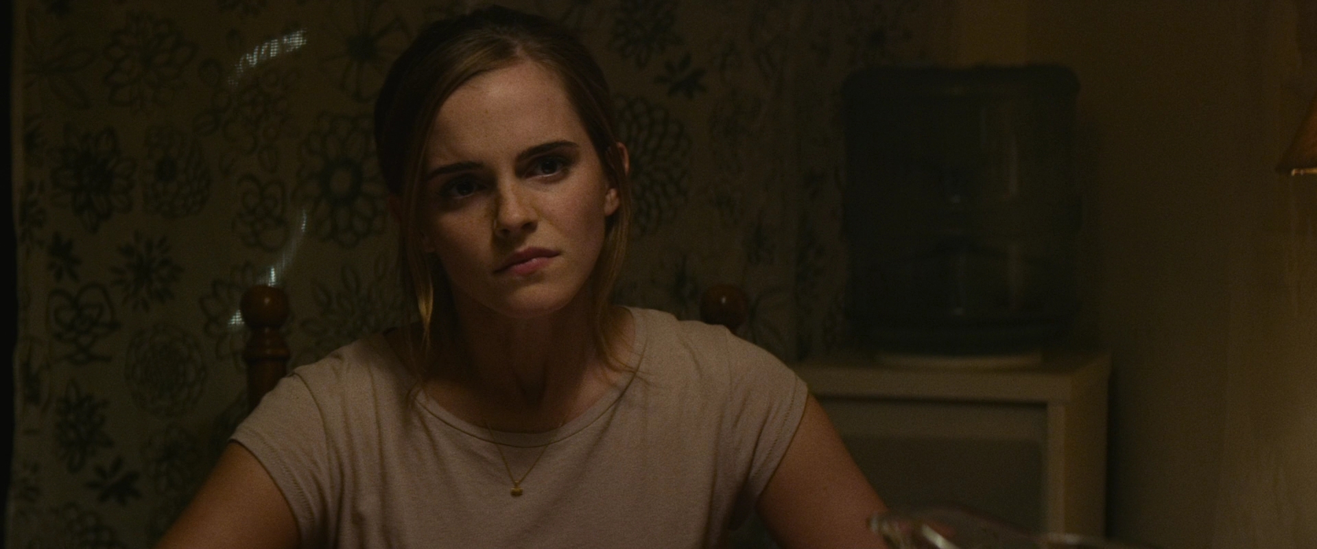 EmmaWatsonFan-dot-nl_TheCircle0289.jpg