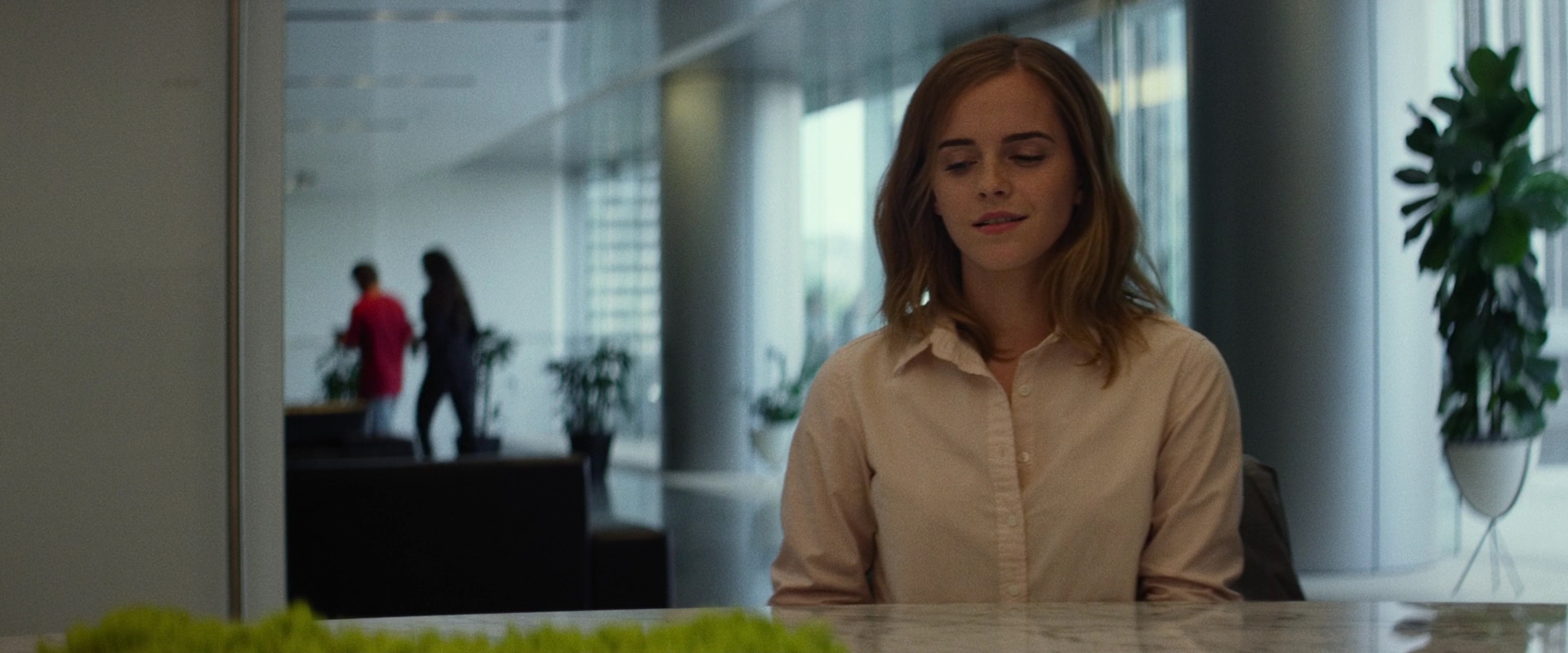 EmmaWatsonFan-dot-nl_TheCircle0386.jpg