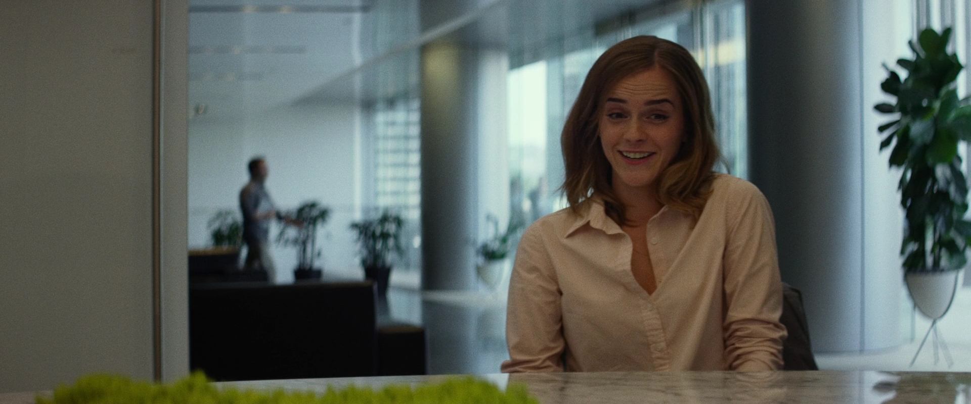 EmmaWatsonFan-dot-nl_TheCircle0443.jpg