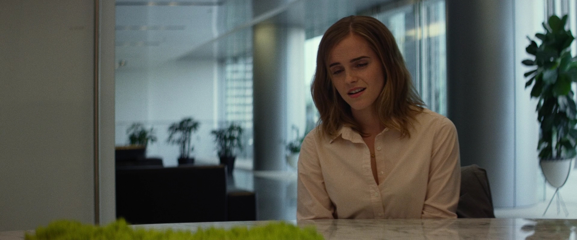 EmmaWatsonFan-dot-nl_TheCircle0447.jpg