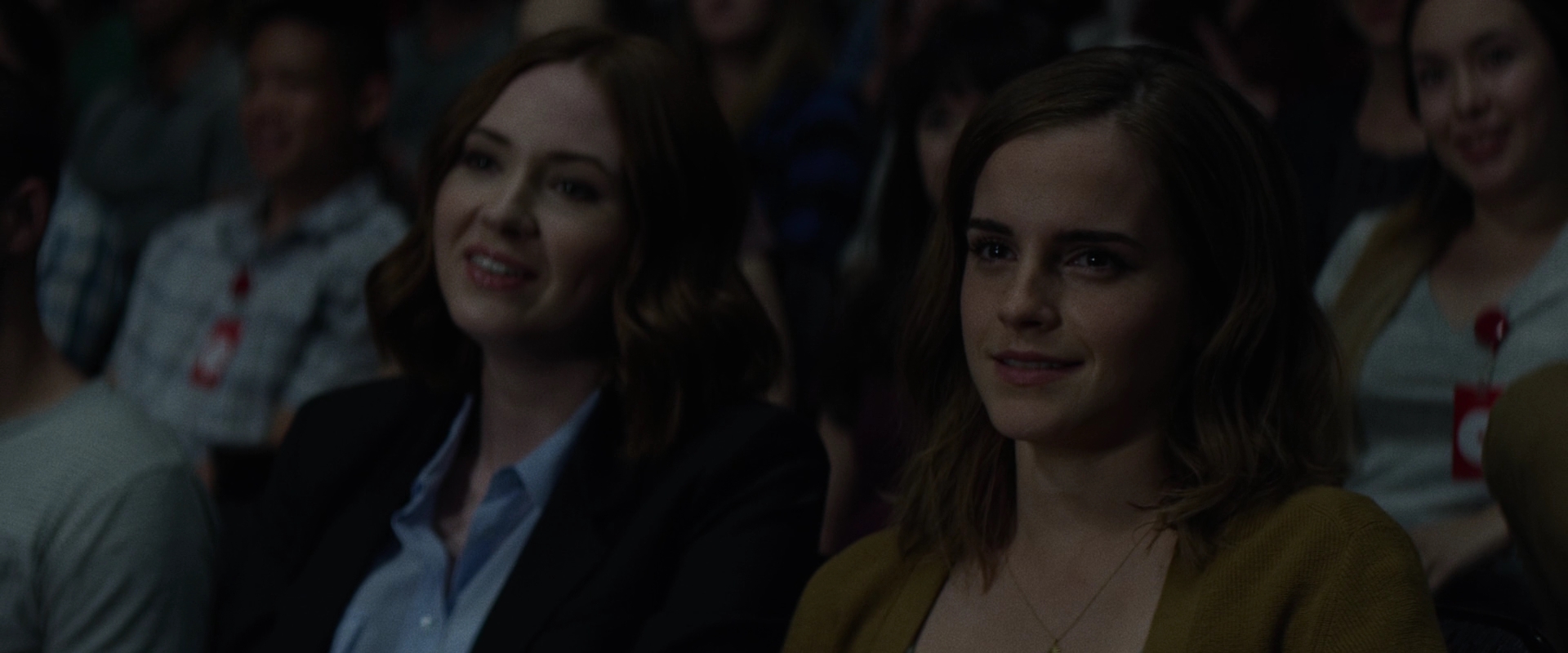 EmmaWatsonFan-dot-nl_TheCircle0829.jpg