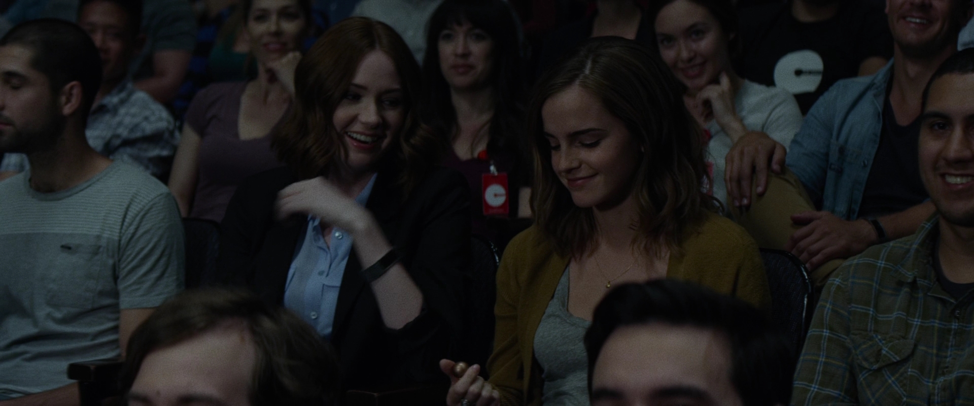 EmmaWatsonFan-dot-nl_TheCircle0987.jpg
