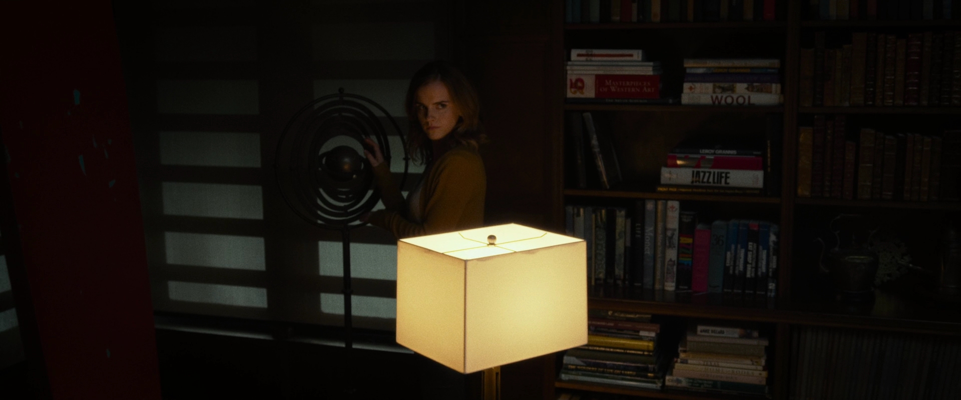 EmmaWatsonFan-dot-nl_TheCircle1150.jpg