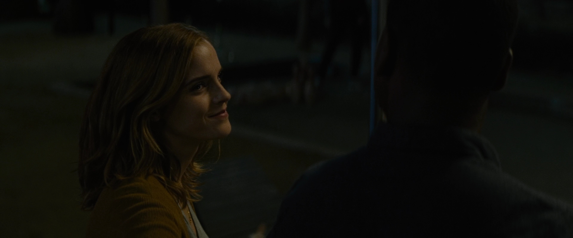 EmmaWatsonFan-dot-nl_TheCircle1220.jpg