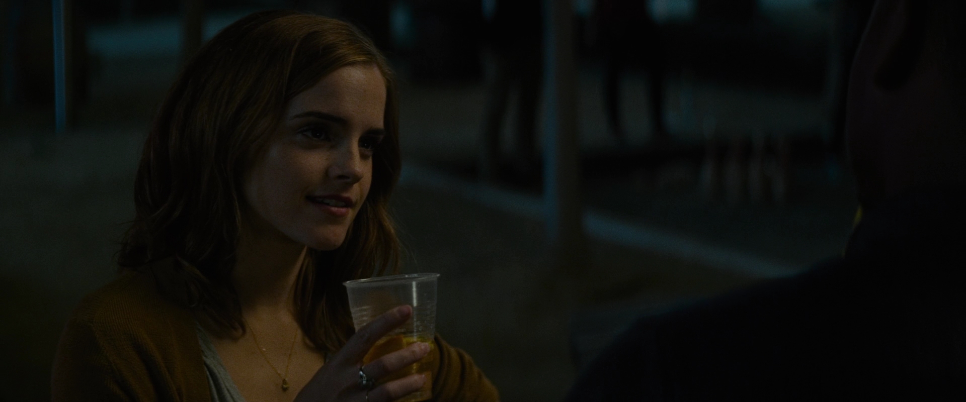 EmmaWatsonFan-dot-nl_TheCircle1255.jpg