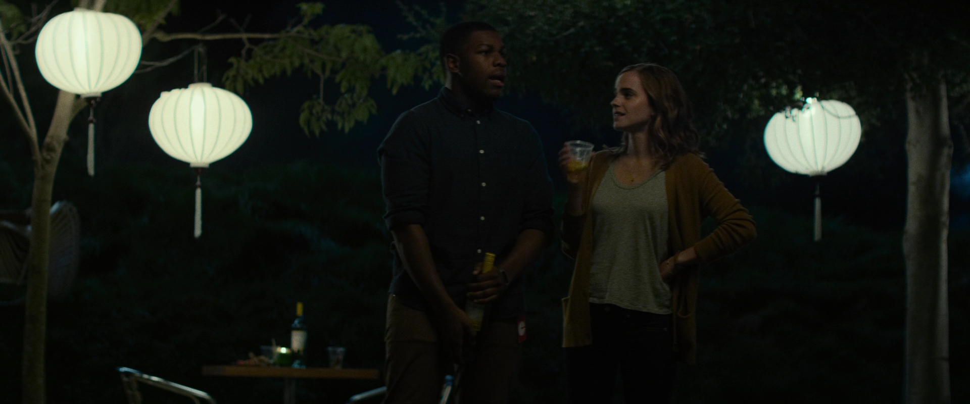EmmaWatsonFan-dot-nl_TheCircle1280.jpg