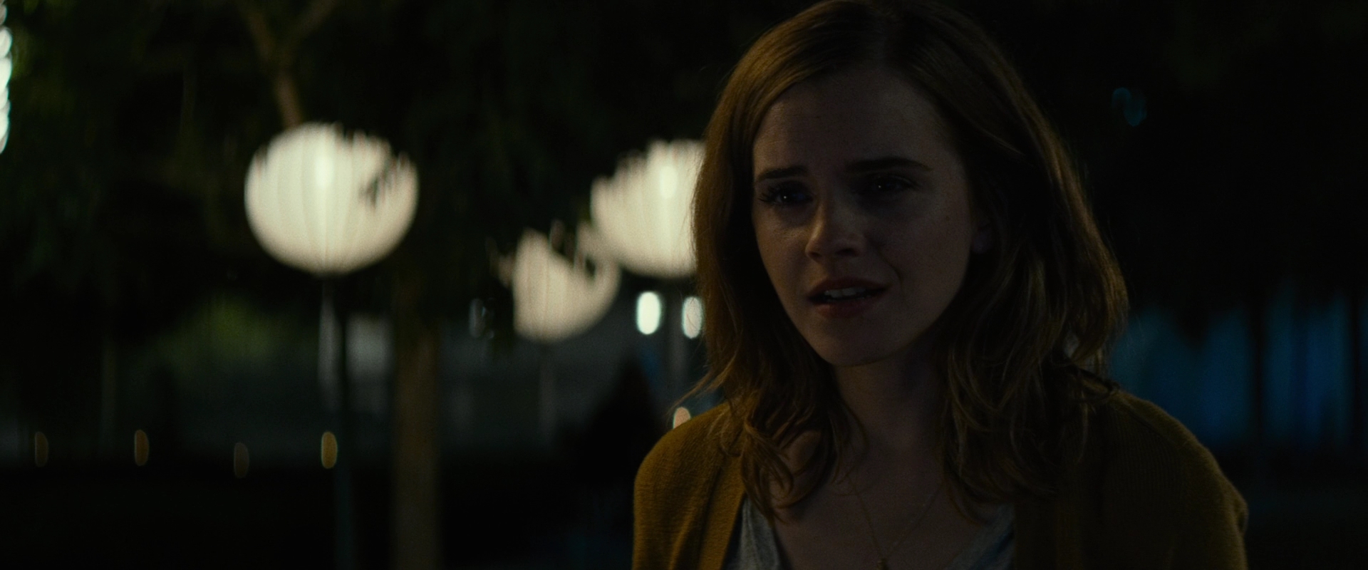 EmmaWatsonFan-dot-nl_TheCircle1319.jpg