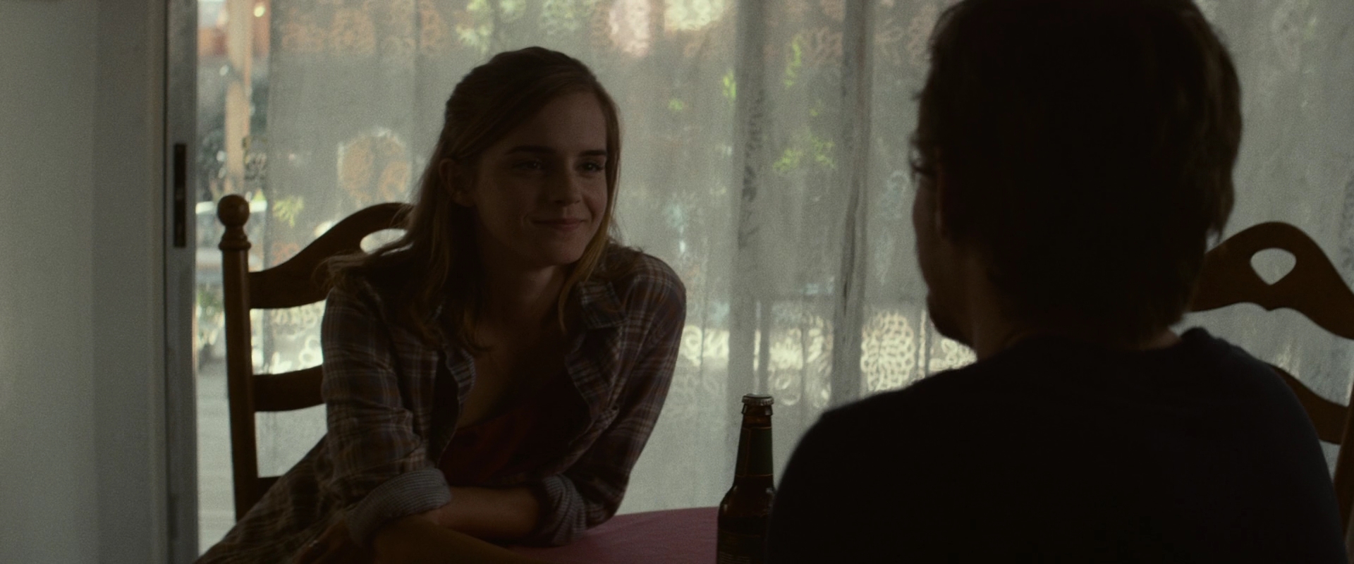 EmmaWatsonFan-dot-nl_TheCircle1473.jpg