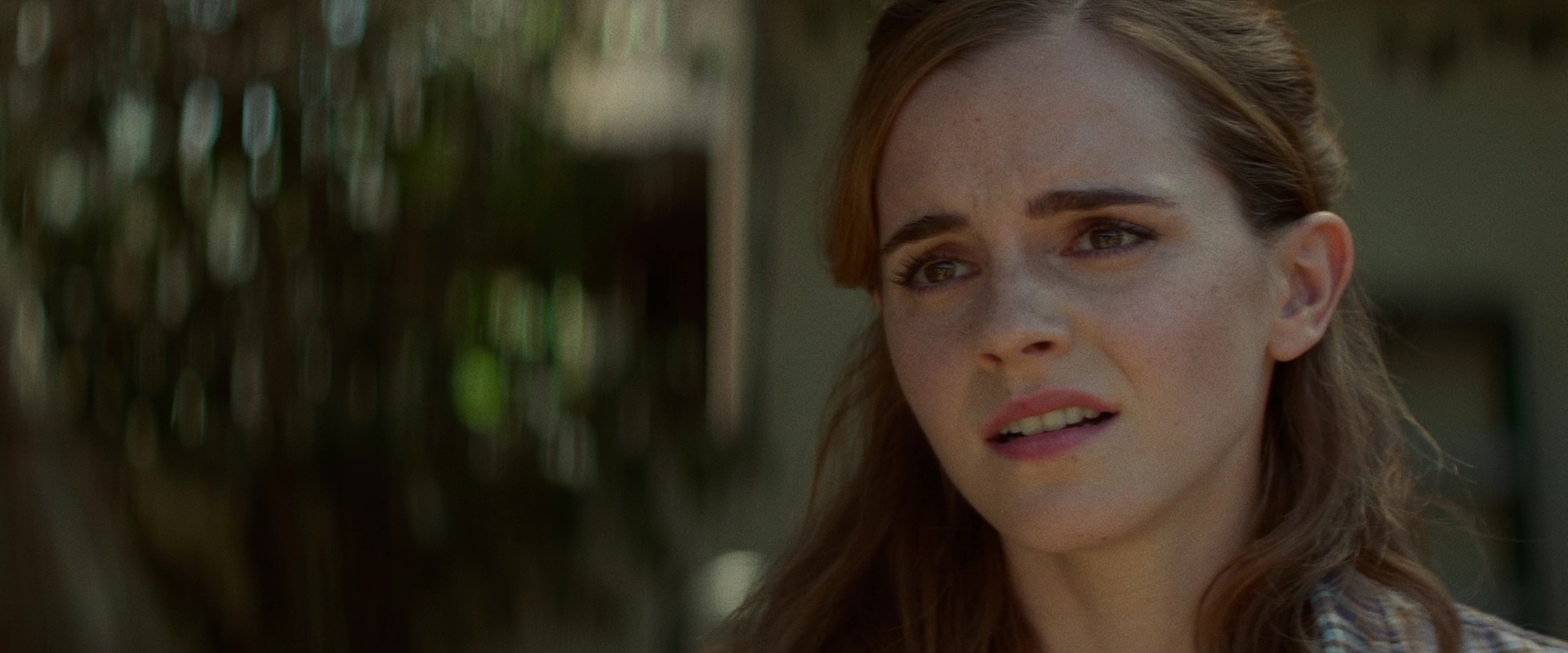 EmmaWatsonFan-dot-nl_TheCircle1560.jpg