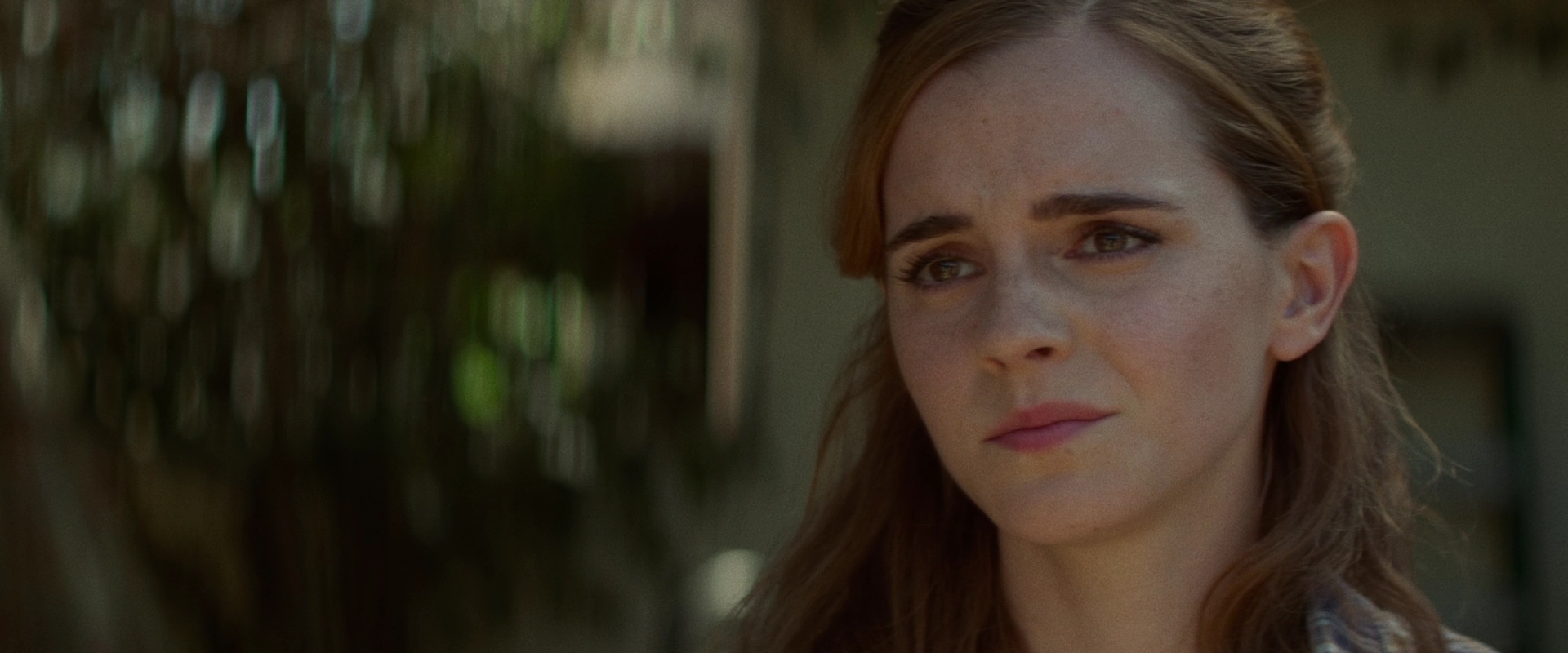 EmmaWatsonFan-dot-nl_TheCircle1562.jpg