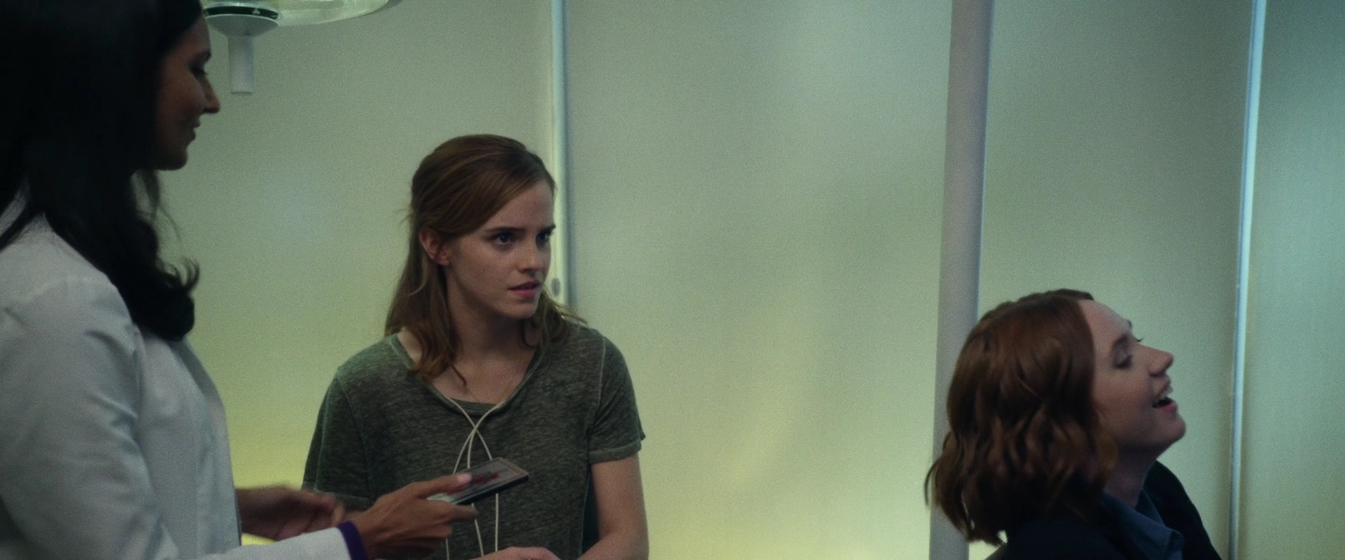 EmmaWatsonFan-dot-nl_TheCircle2063.jpg