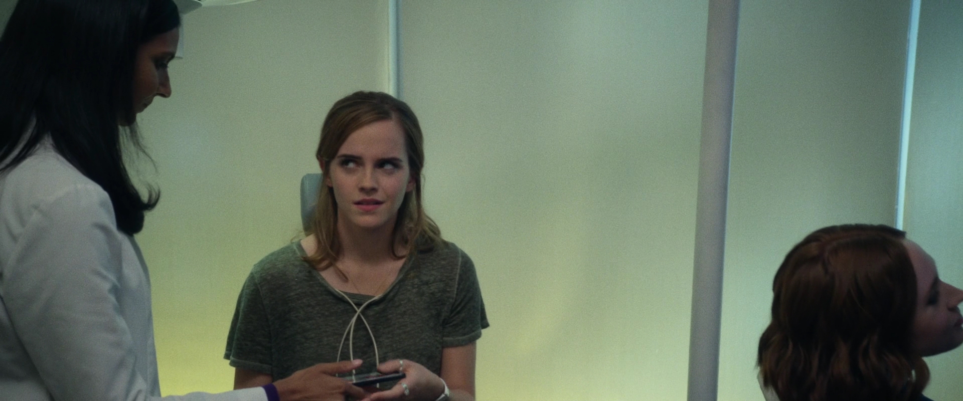EmmaWatsonFan-dot-nl_TheCircle2064.jpg
