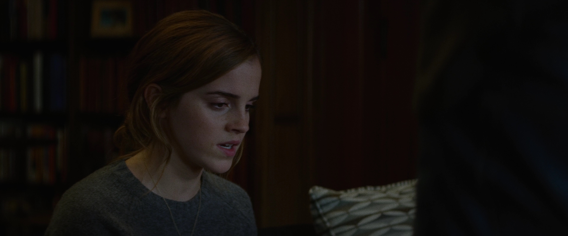EmmaWatsonFan-dot-nl_TheCircle3018.jpg
