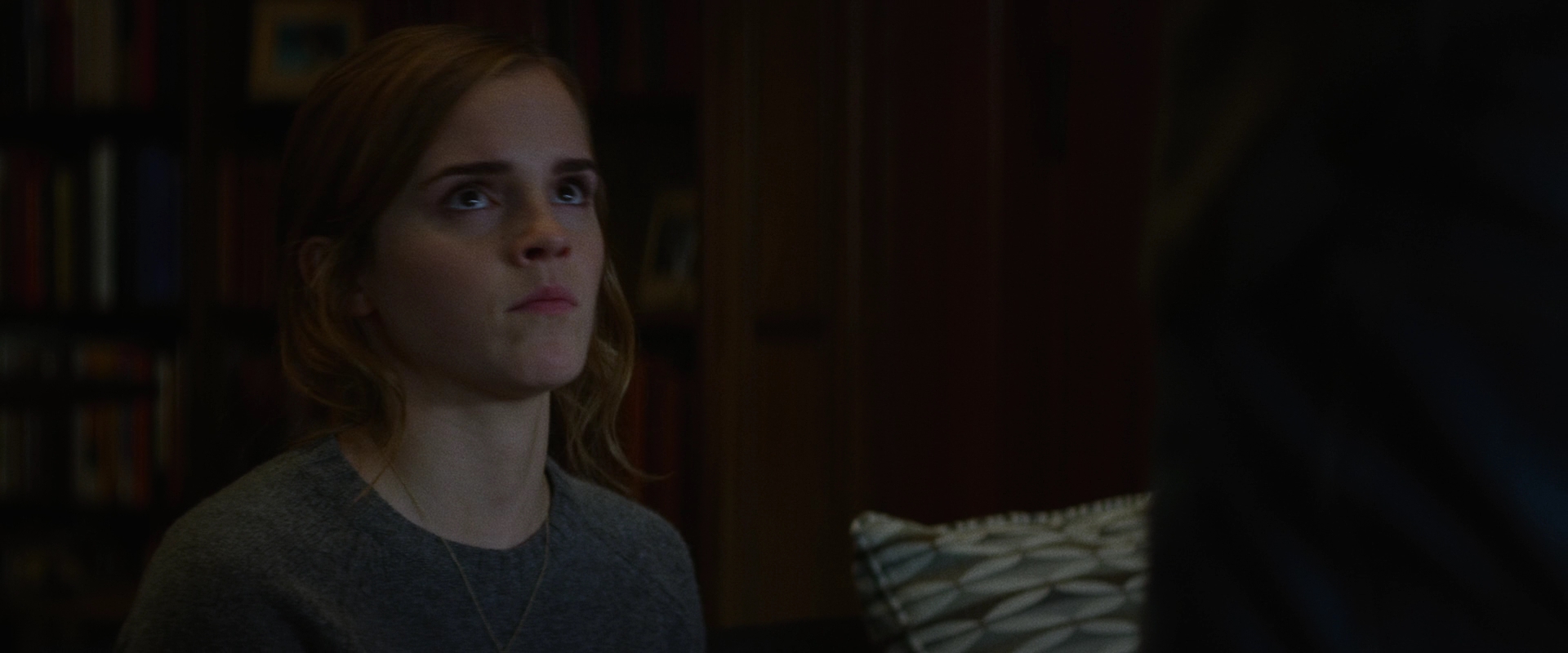 EmmaWatsonFan-dot-nl_TheCircle3019.jpg