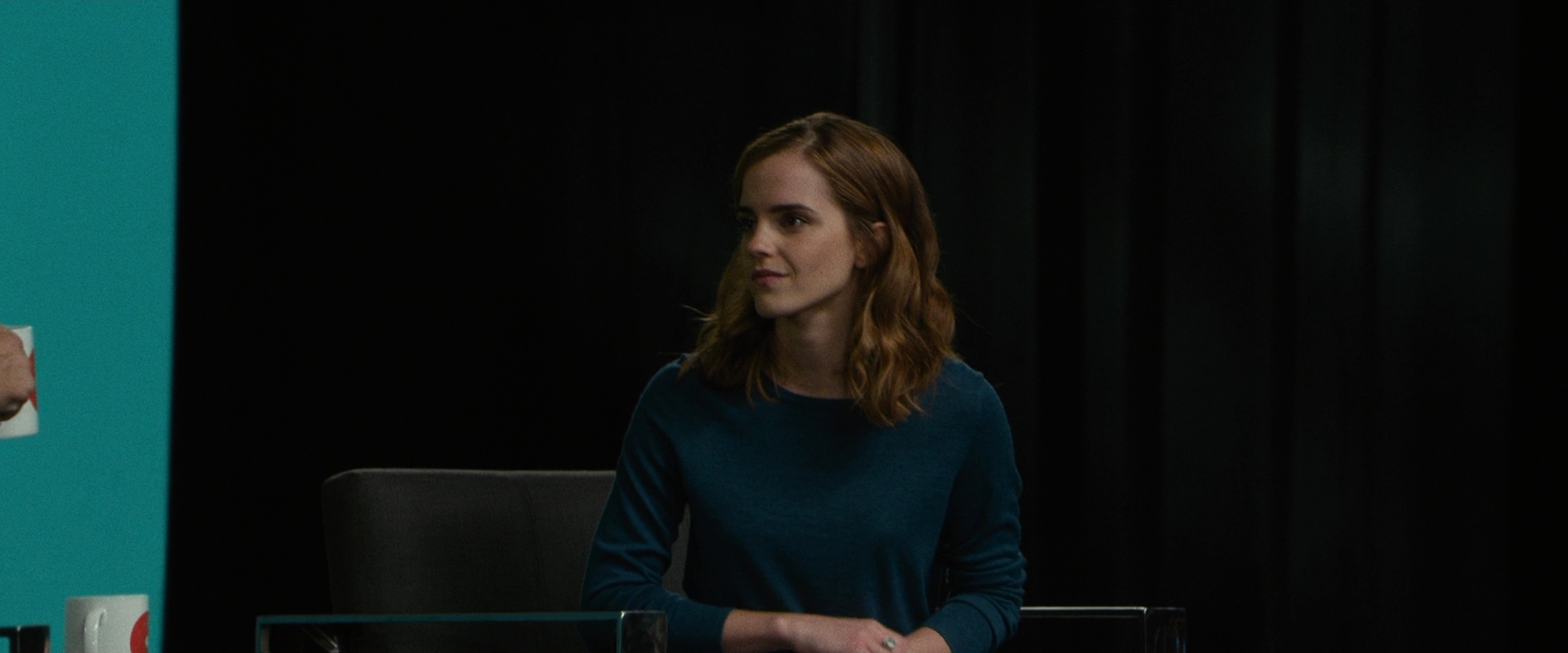 EmmaWatsonFan-dot-nl_TheCircle3141.jpg
