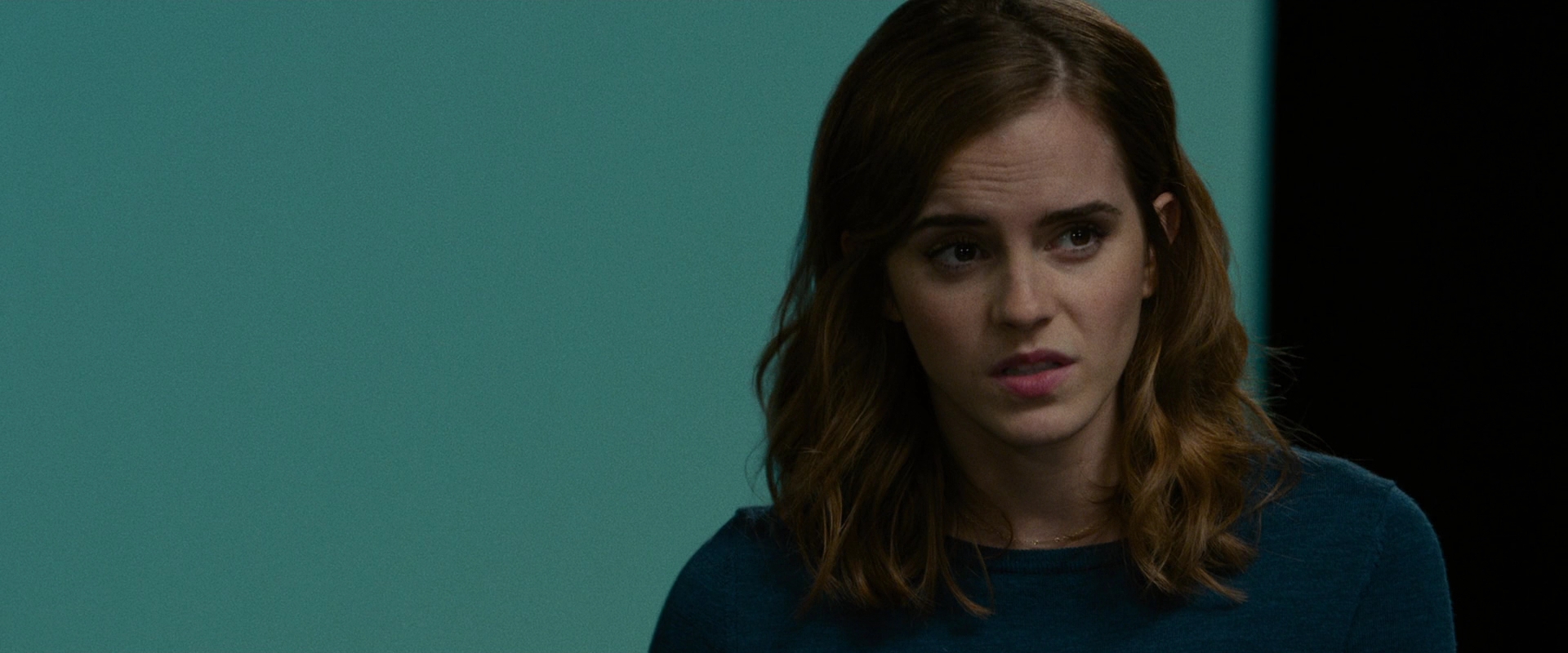 EmmaWatsonFan-dot-nl_TheCircle3224.jpg