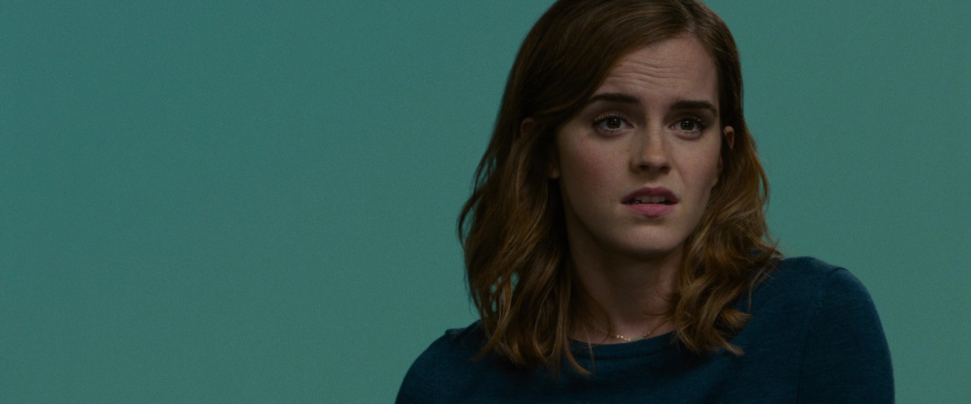 EmmaWatsonFan-dot-nl_TheCircle3232.jpg