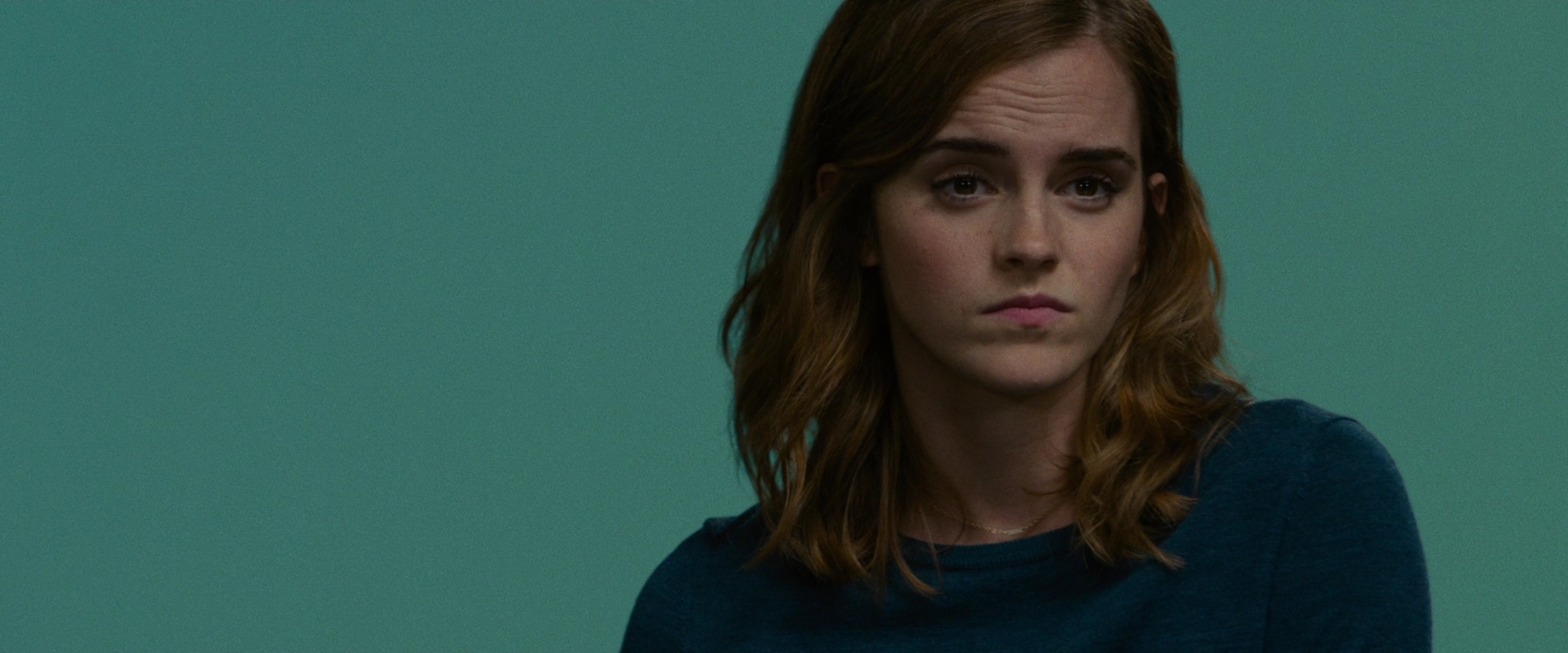 EmmaWatsonFan-dot-nl_TheCircle3234.jpg