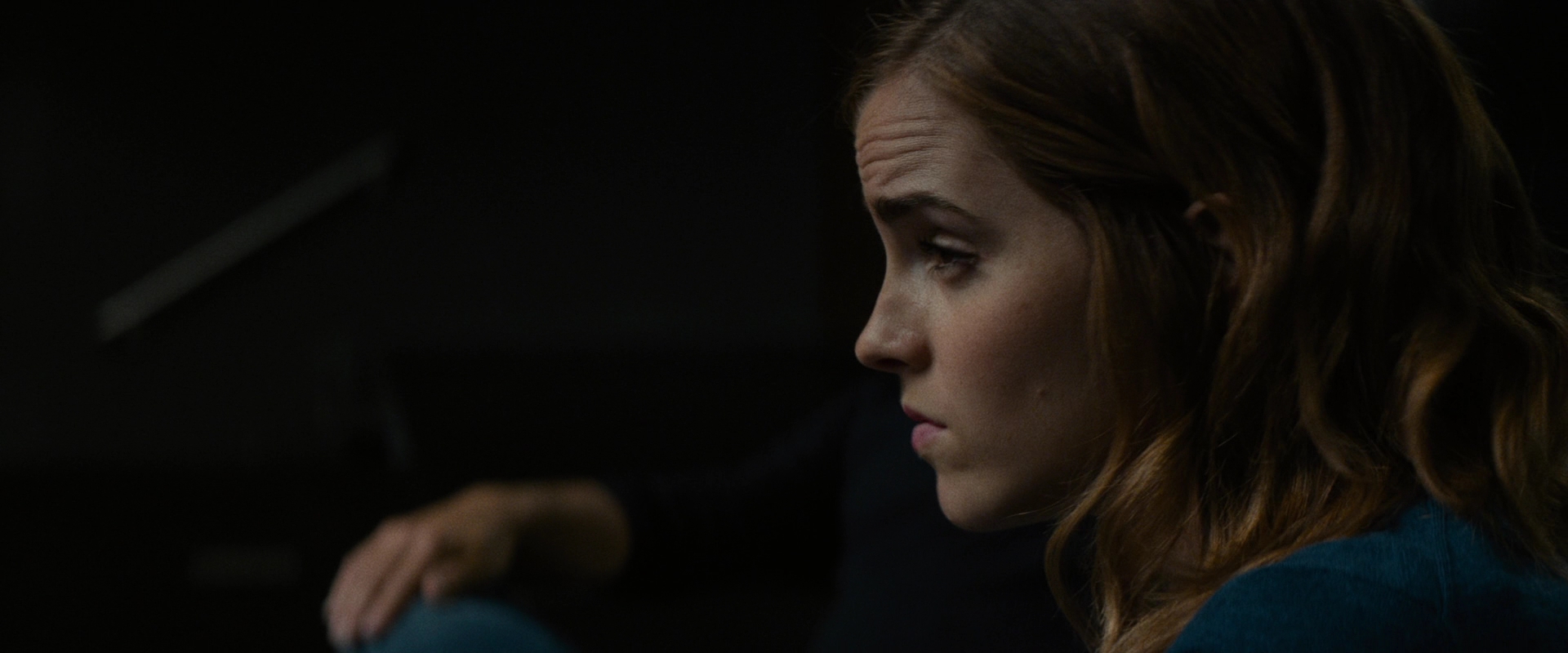 EmmaWatsonFan-dot-nl_TheCircle3243.jpg