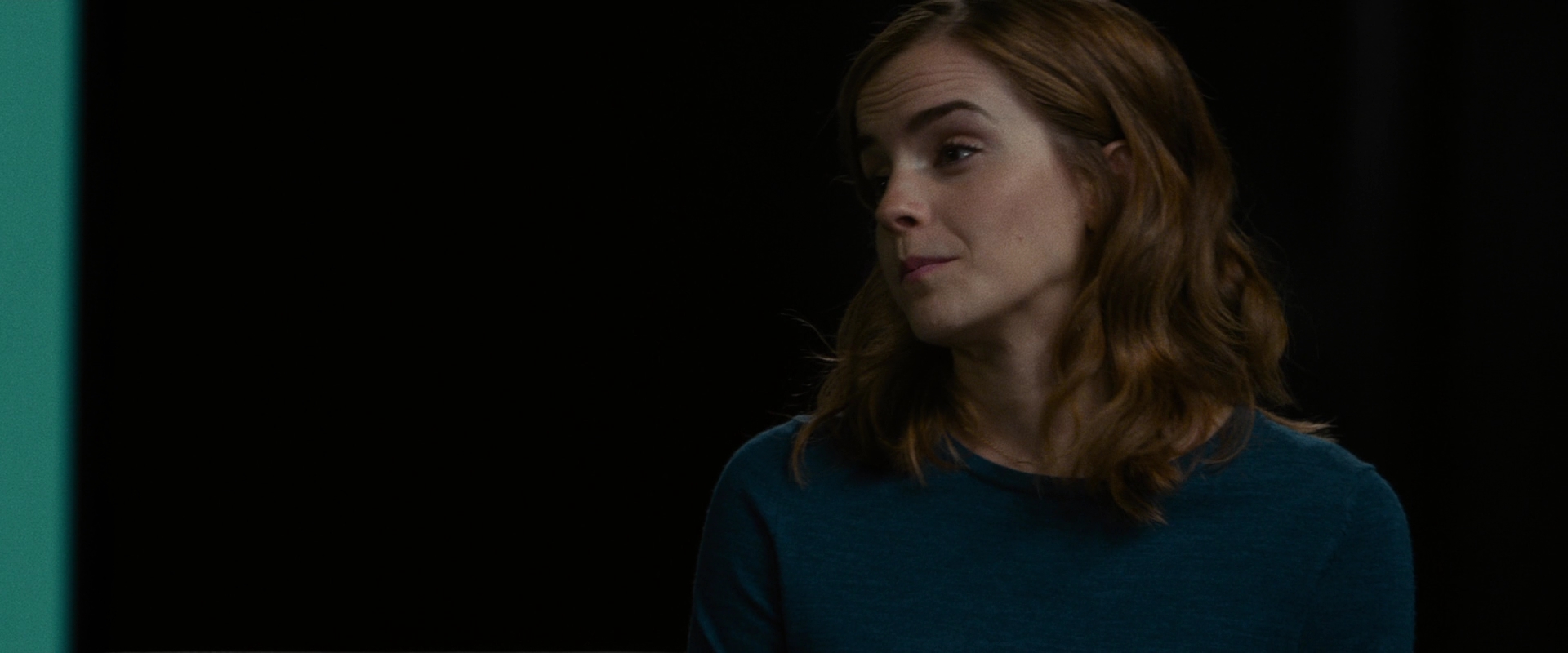 EmmaWatsonFan-dot-nl_TheCircle3258.jpg