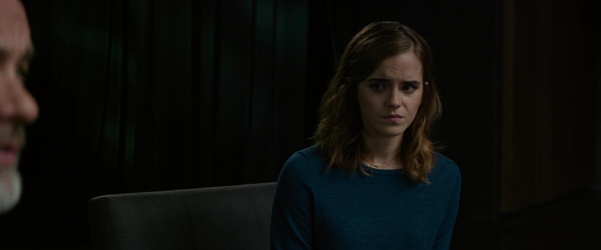EmmaWatsonFan-dot-nl_TheCircle3298.jpg