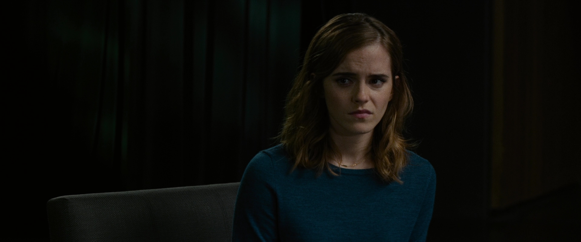 EmmaWatsonFan-dot-nl_TheCircle3301.jpg